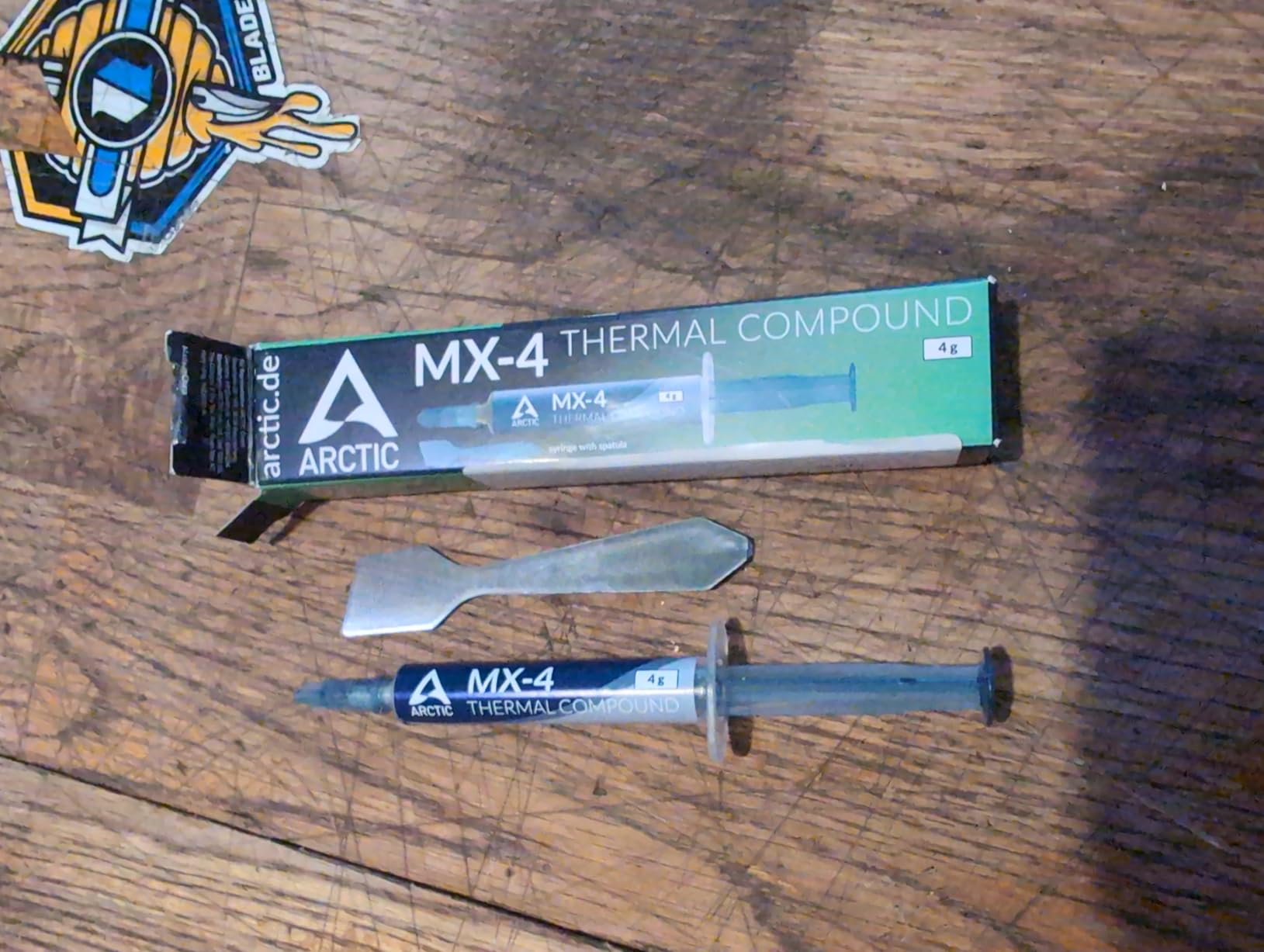 ARCTIC MX-4 (incl. Spatula, 4 g) - Premium Performance Thermal Paste for All Processors (CPU, GPU - PC), Very high Thermal Conductivity, Long Durability, Safe Application customer photo 2