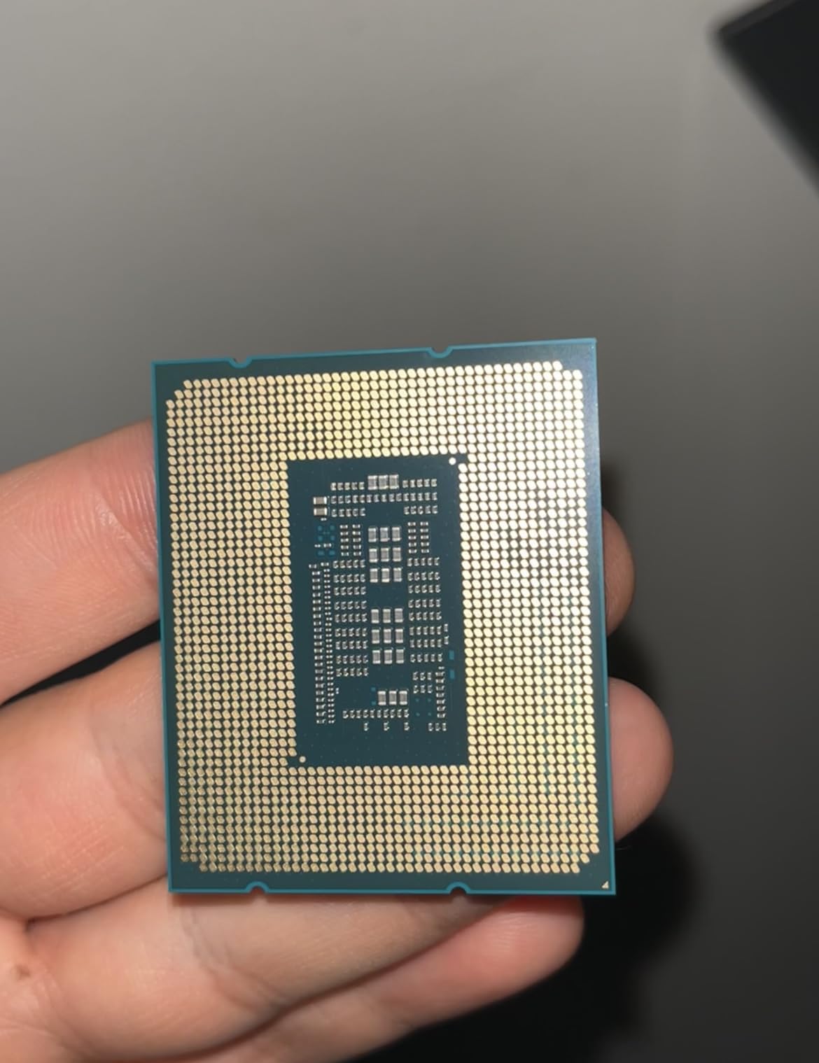 Intel Core i5-12600KF Desktop Processor 10 (6P+4E) Cores up to 4.9 GHz Unlocked LGA1700 customer photo 1