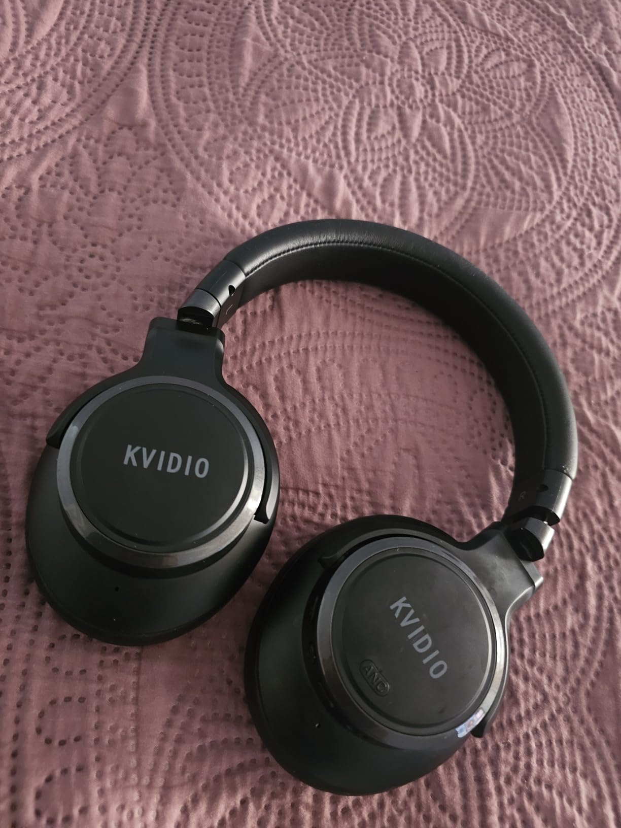 KVIDIO Active Noise Cancelling Headphones, 70 Hours Playtime Bluetooth Headphones Wireless with Microphone, Transparency Mode, Deep Bass and Hi-Fi Stereo Sound Over Ear for Travel Office customer photo 1