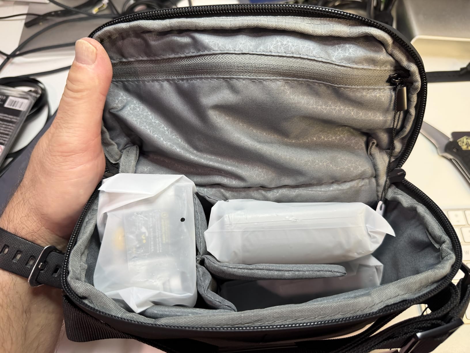 DJI Mini 4K, Drone with 4K UHD Camera for Adults, Under 249 g, 3-Axis Gimbal Stabilization, 10km Video Transmission, Auto Return, Wind Resistance, 1 Battery for 31-Min Max Flight Time, Intelligent customer photo 2