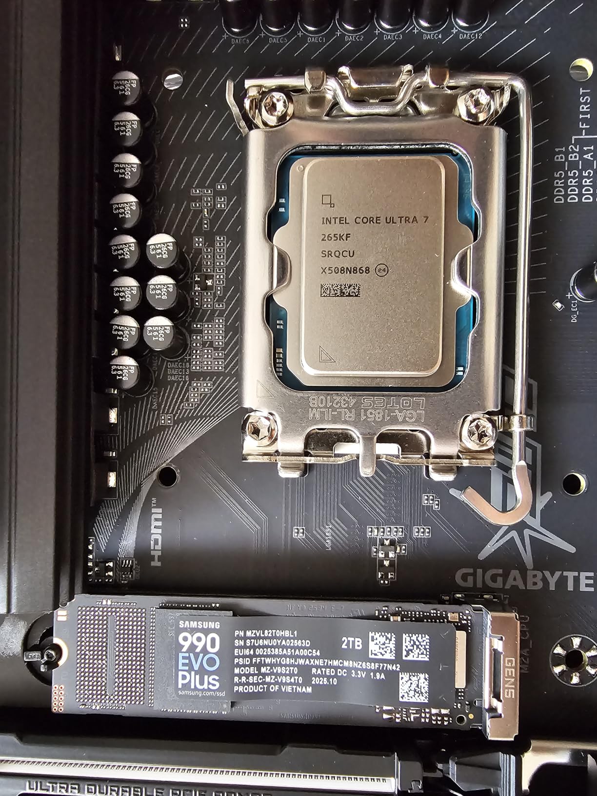Intel Core Ultra 7 265KF Desktop Processor - 20 cores (8 P-cores + 12 E-cores) up to 5.5 GHz customer photo 1