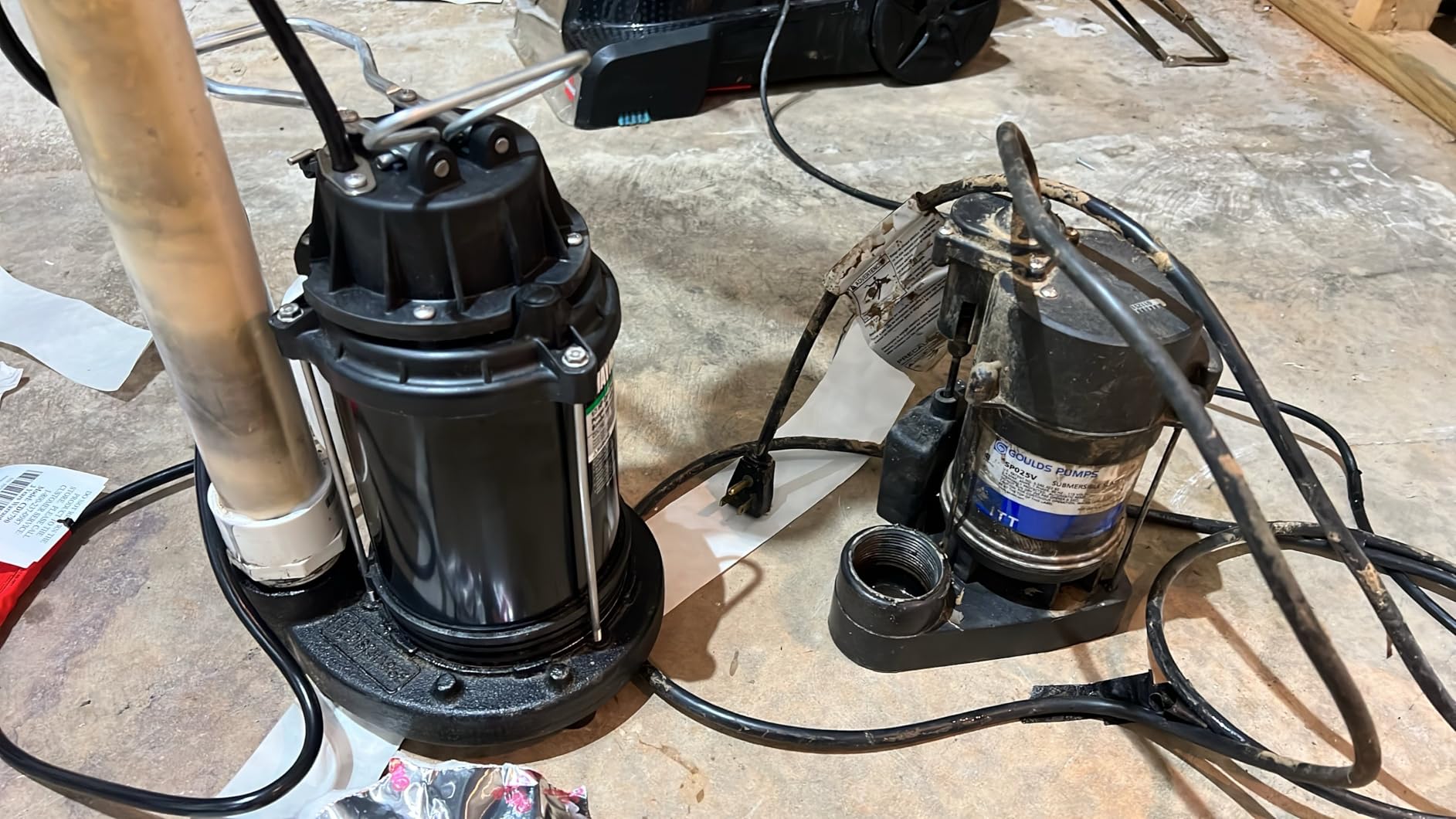 WAYNE CDU790 - 1/3 HP Submersible Cast Iron and Stainless Steel Sump Pump with Integrated Vertical Float Switch - Up to 4,600 Gallons Per Hour - Heavy Duty Basement Sump Pump, Black customer photo 2