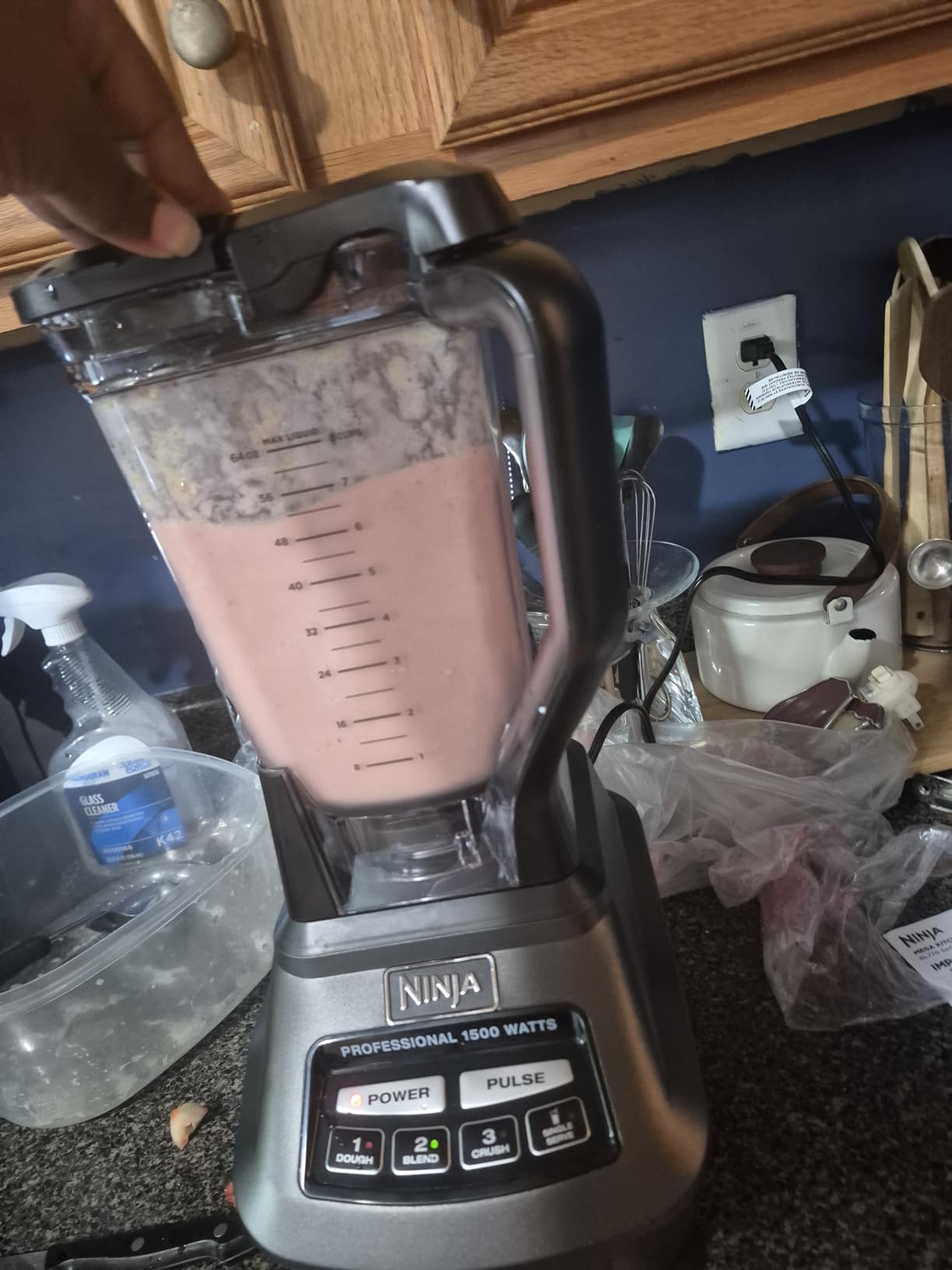 Ninja BL660 Professional Compact Smoothie & Food Processing Blender, 1100-Watts, 3 Functions for Frozen Drinks, Smoothies, Sauces & More, 72-oz. Pitcher, (2) 16-oz. To-Go Cups & Spout Lids, Gray customer photo 1
