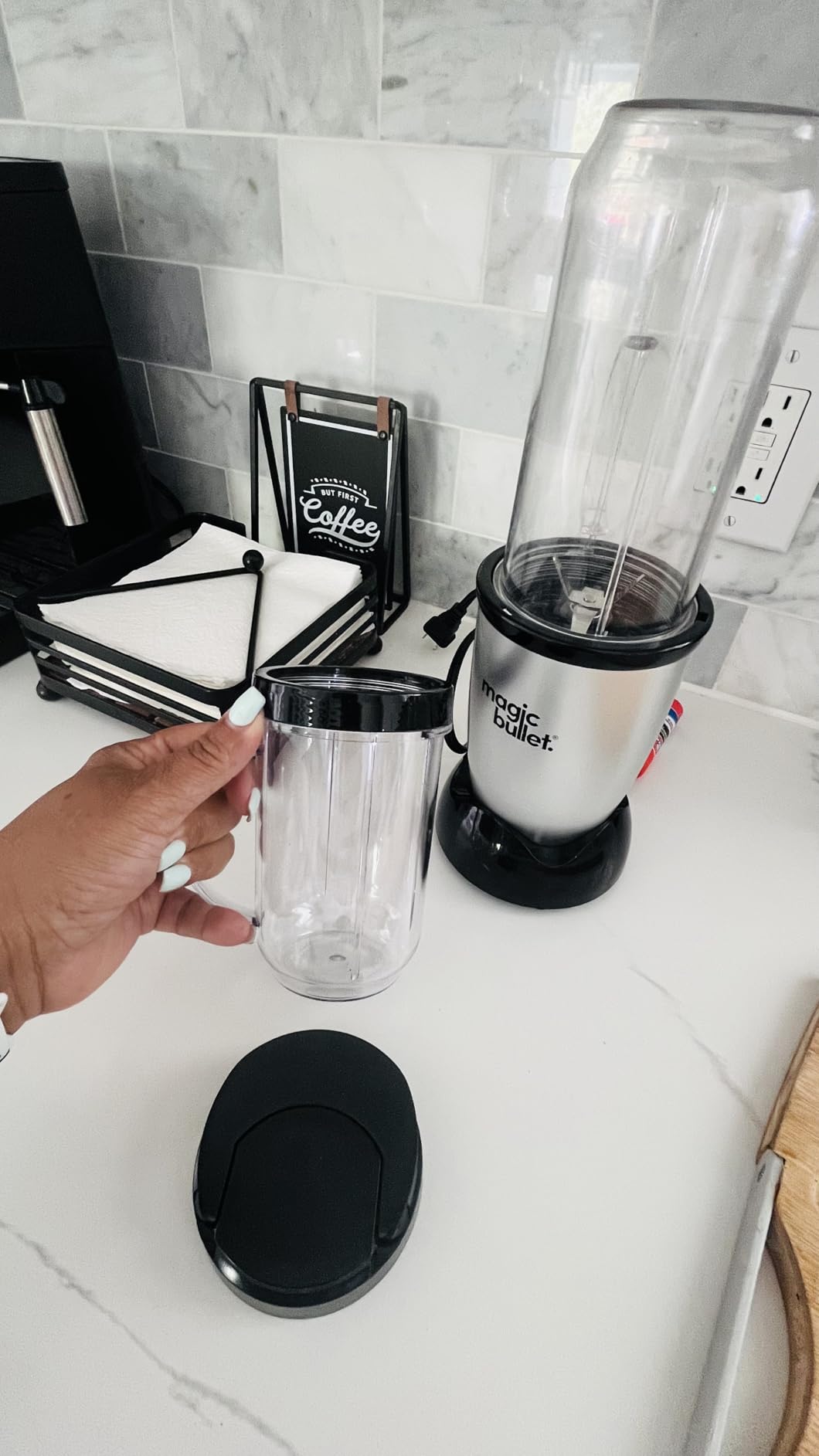 magic bullet Personal Blender for Shakes, Smoothies, Food Prep, and Frozen Blending, 22 Ounces, 250 Watt, Silver, MBR-1101 customer photo 1