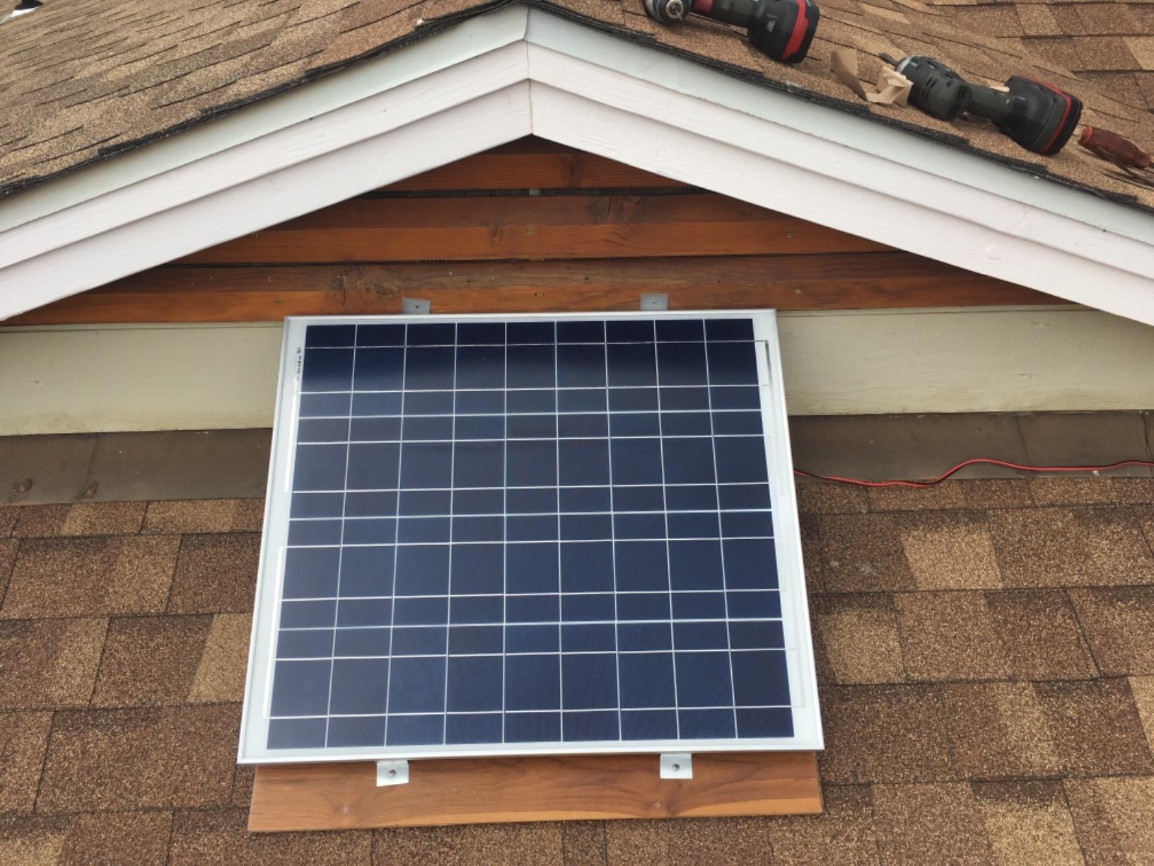 Amtrak Solar 12-Inch 100W Solar Attic Fan with Thermostat, 2100 CFM Quiet Ventilator Cools Up to 3,000 Sq Ft, Plug & Play Exhaust Fan for Attic, Garage, Shed, Greenhouse - Made in USA customer photo 2