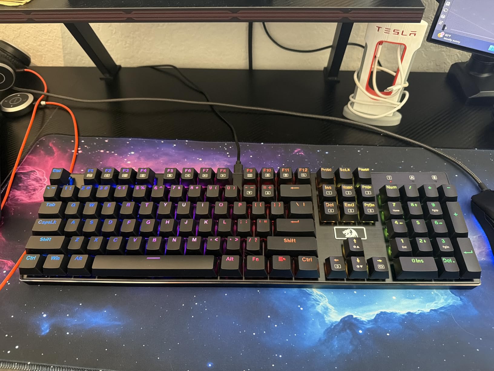 Redragon K556 RGB LED Backlit Wired Mechanical Gaming Keyboard, 104 Keys Hot-Swap Mechanical Keyboard w/Aluminum Base, Upgraded Socket and Noise Absorbing Foams, Brown Switch customer photo 1