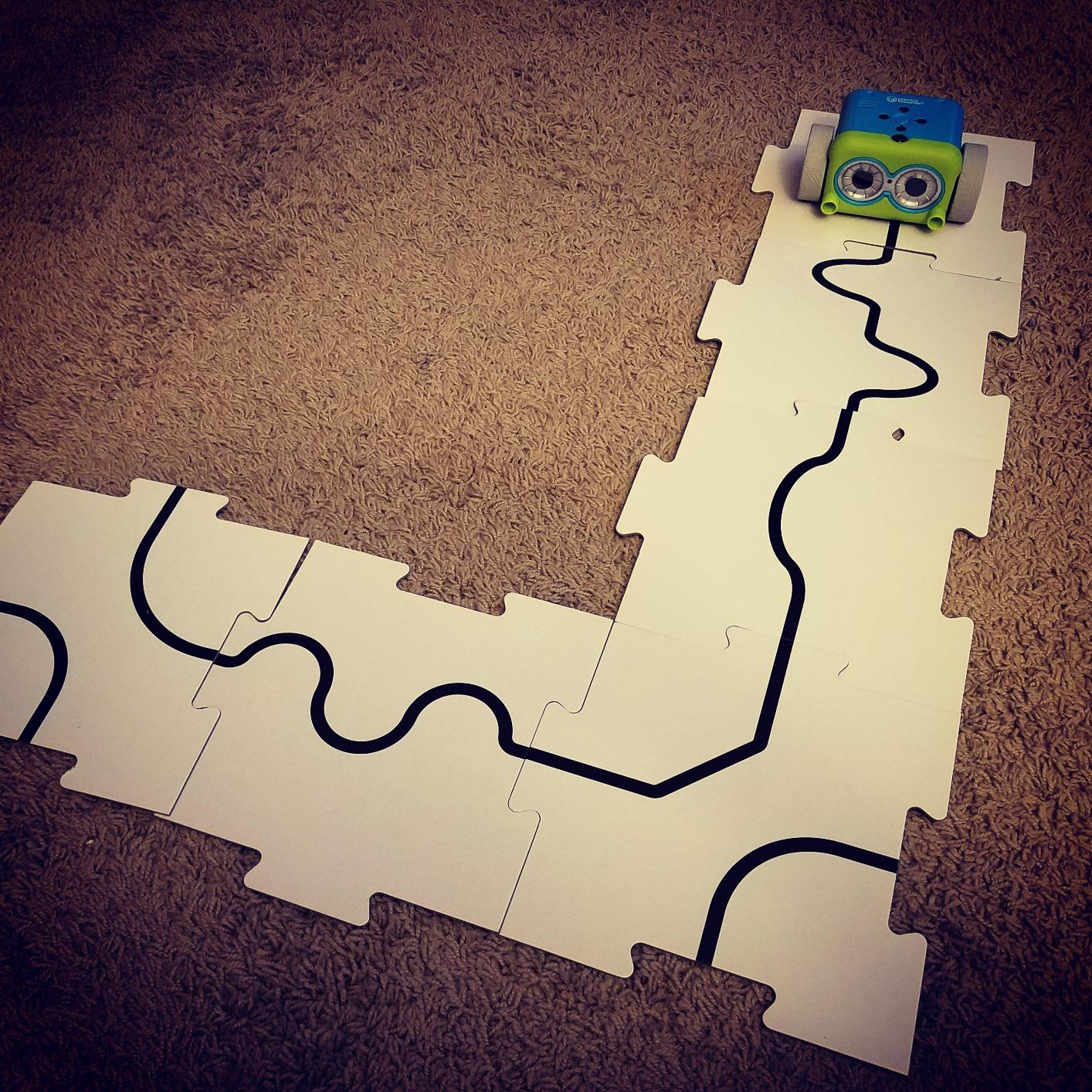 Learning Resources Botley the Coding Robot - Code Games for Boys and Girls, Robotics for Kids, STEM Programming, Scientific Building Toys, Engineering Gift Set customer photo 1