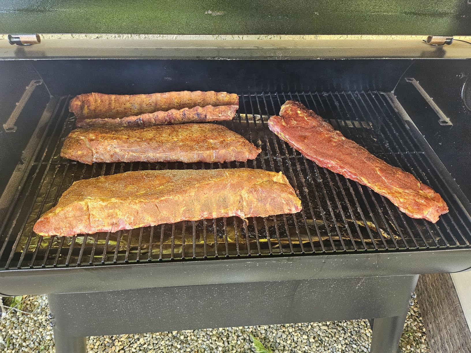 Traeger Grills Pro 34 Electric Wood Pellet Grill and Smoker, Bronze, 884 Square Inches Cook Area, 450 Degree Max Temperature, Meat Probe, 6 in 1 BBQ Grill customer photo 1