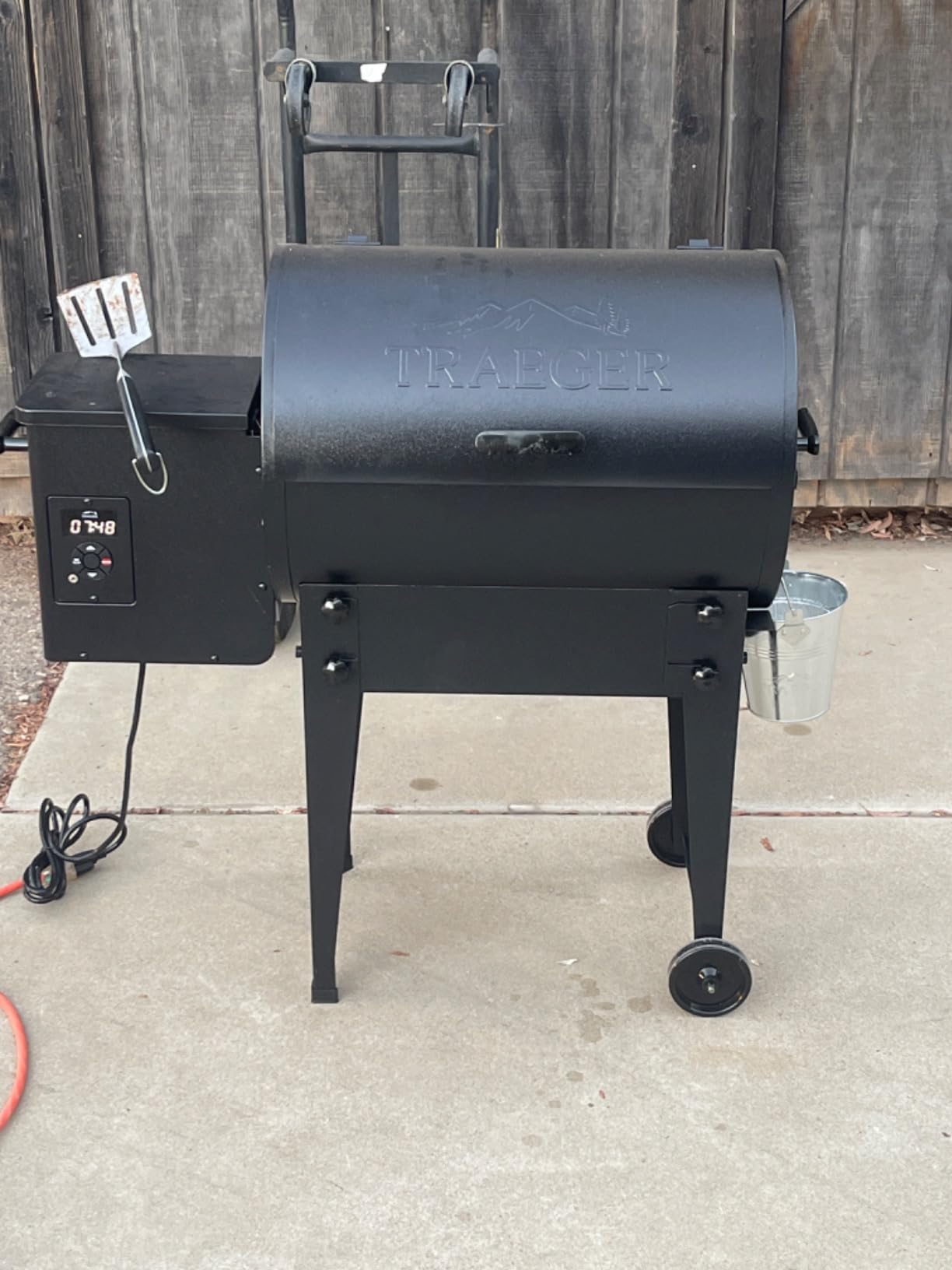 Traeger Tailgater Portable Wood Pellet Grill & Smoker, 300 Sq In customer photo 1