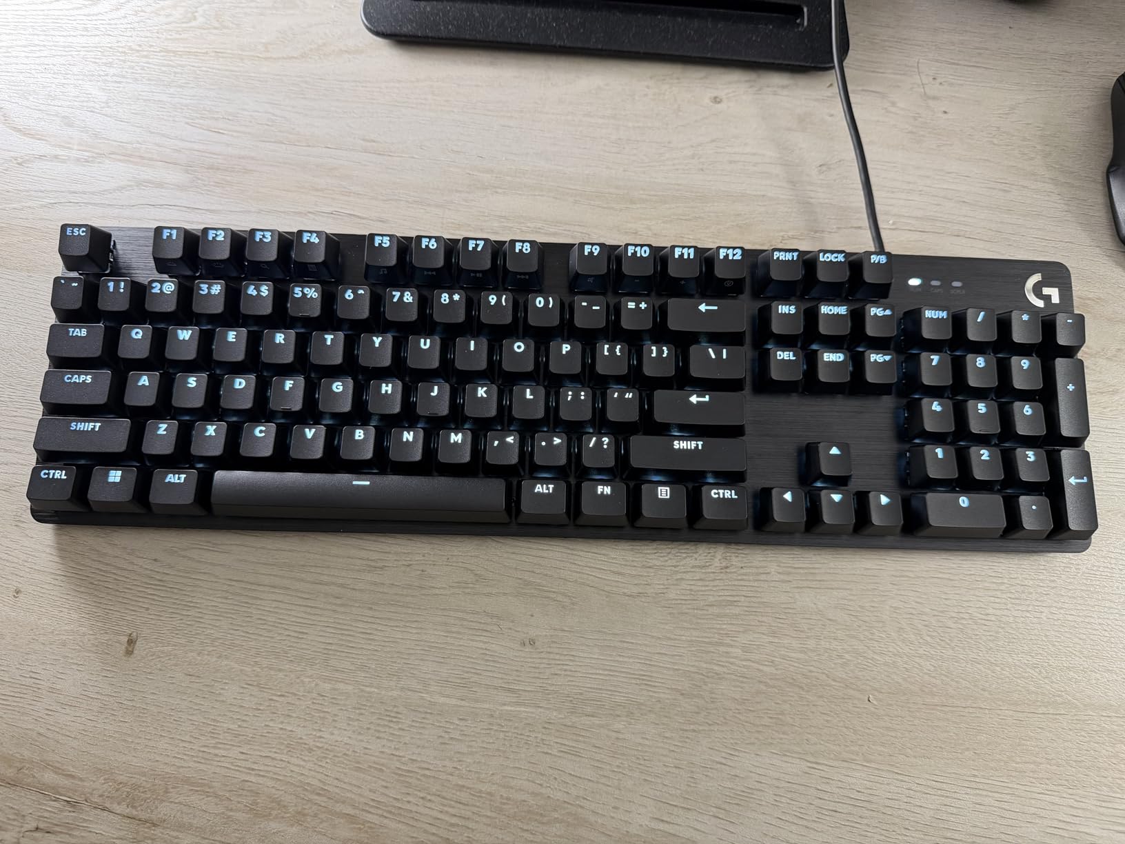 Logitech G413 SE Full-Size Mechanical Gaming Keyboard - Backlit Keyboard with Tactile Mechanical Switches, Anti-Ghosting, Black Aluminum customer photo 2