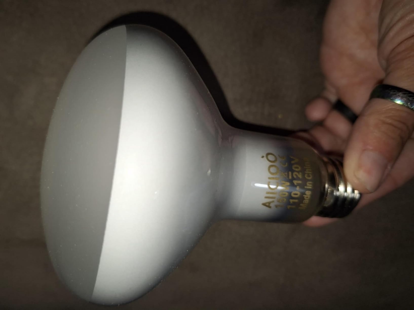 Aiicioo Reptile Basking Light Bulb - 150W Reptile Heat Lamp 2 Pack UVA Daylight Amphibians Basking Bulb for Bearded Dragon Turtle Hermit Crab Gecko Lizard Chicken customer photo 2
