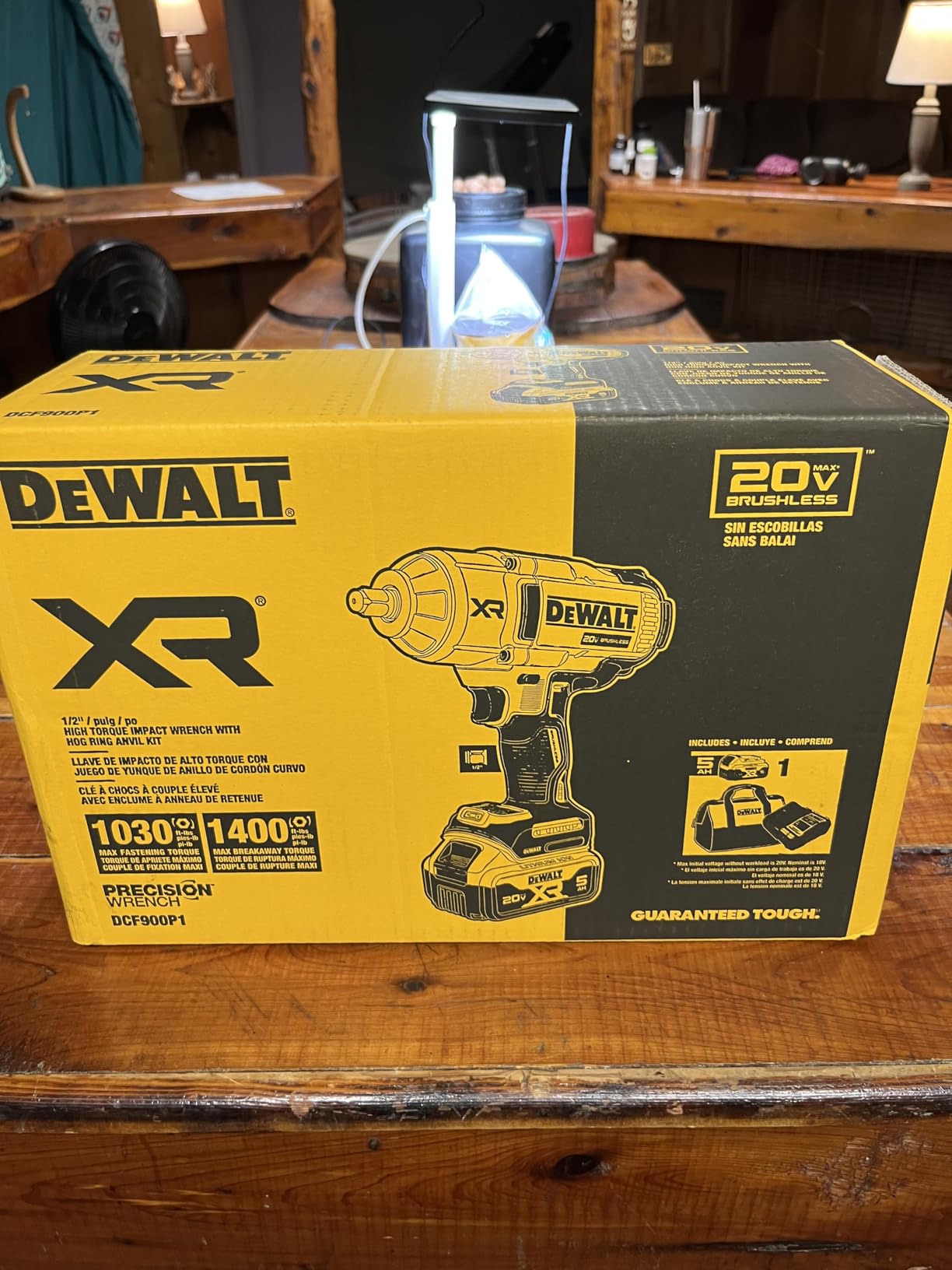 20V MAX Cordless Impact Wrench with Hog Ring Anvil, Brushless High Torque 1/2 Impact Gun, 4-Mode Speed, Includes Battery, Charger and Kit Bag (DCF900P1) customer photo 2