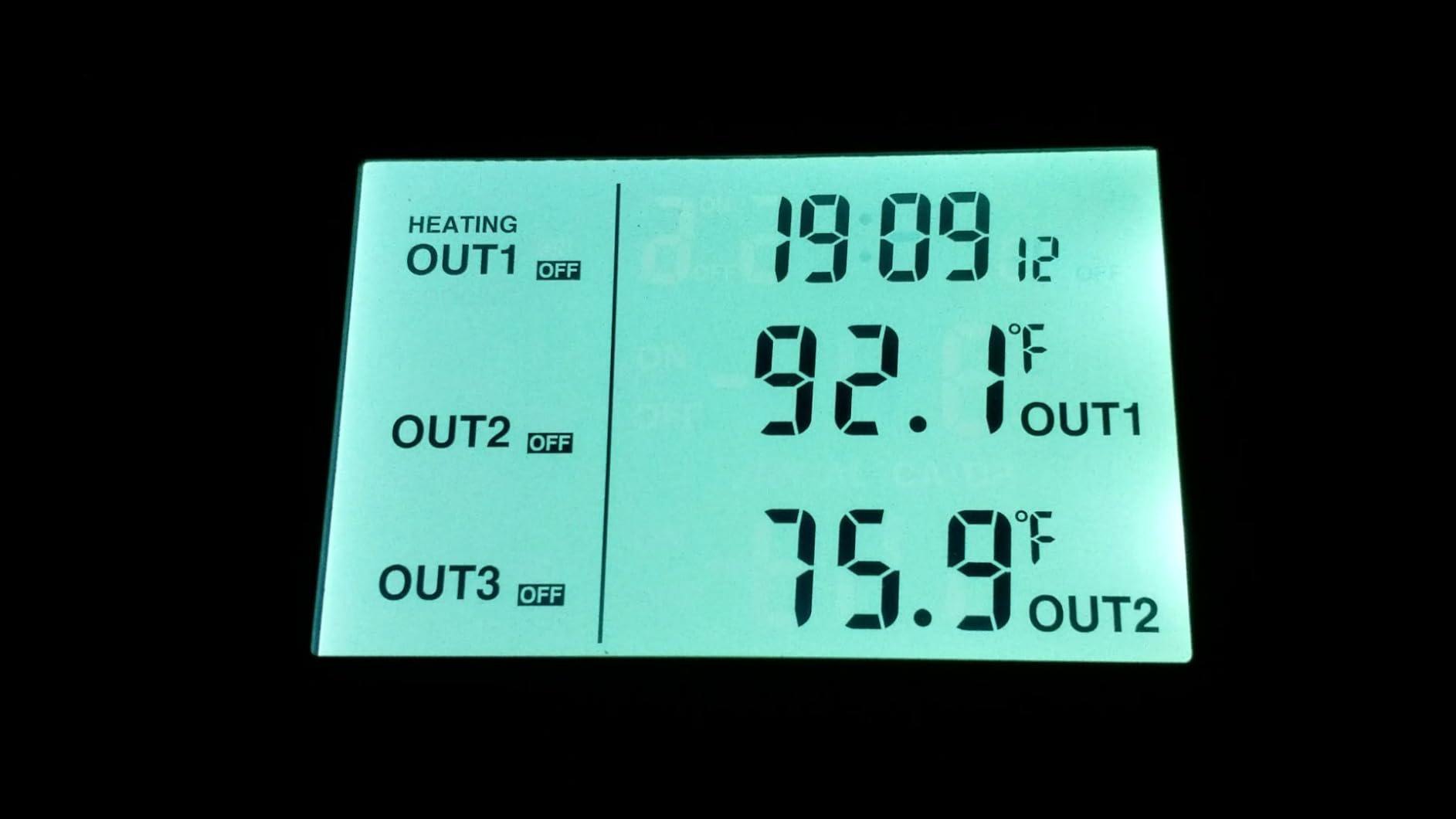 Reptile Temperature Controller, 3 Outlet Timer Thermostat for Grow Tent, Incubation, Snakes, Fish Tank, Heater, humidifiers, Ball Pythons, Bearded Dragon Tank customer photo 1