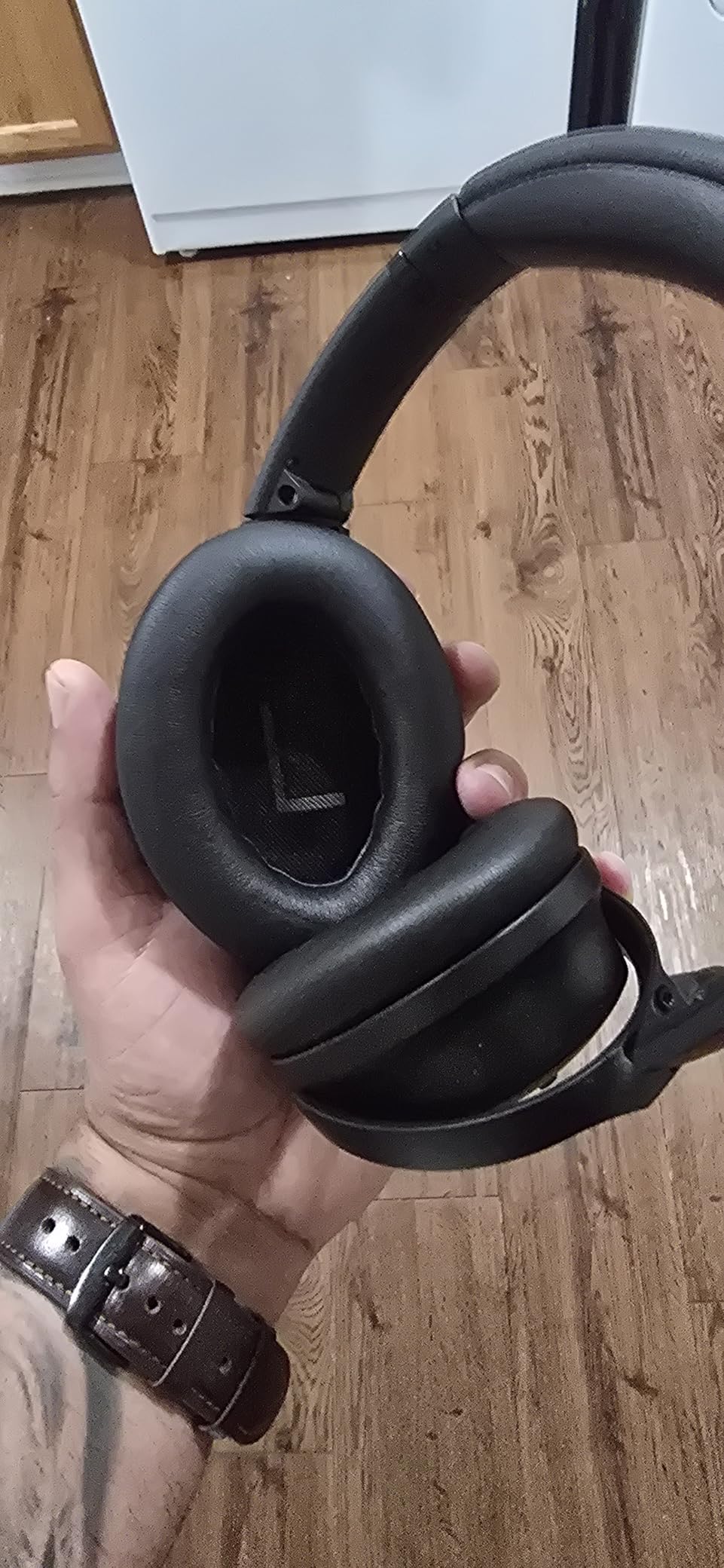 QuietComfort 45 SE Noise Cancelling Over-the-Ear Headphones customer photo 1