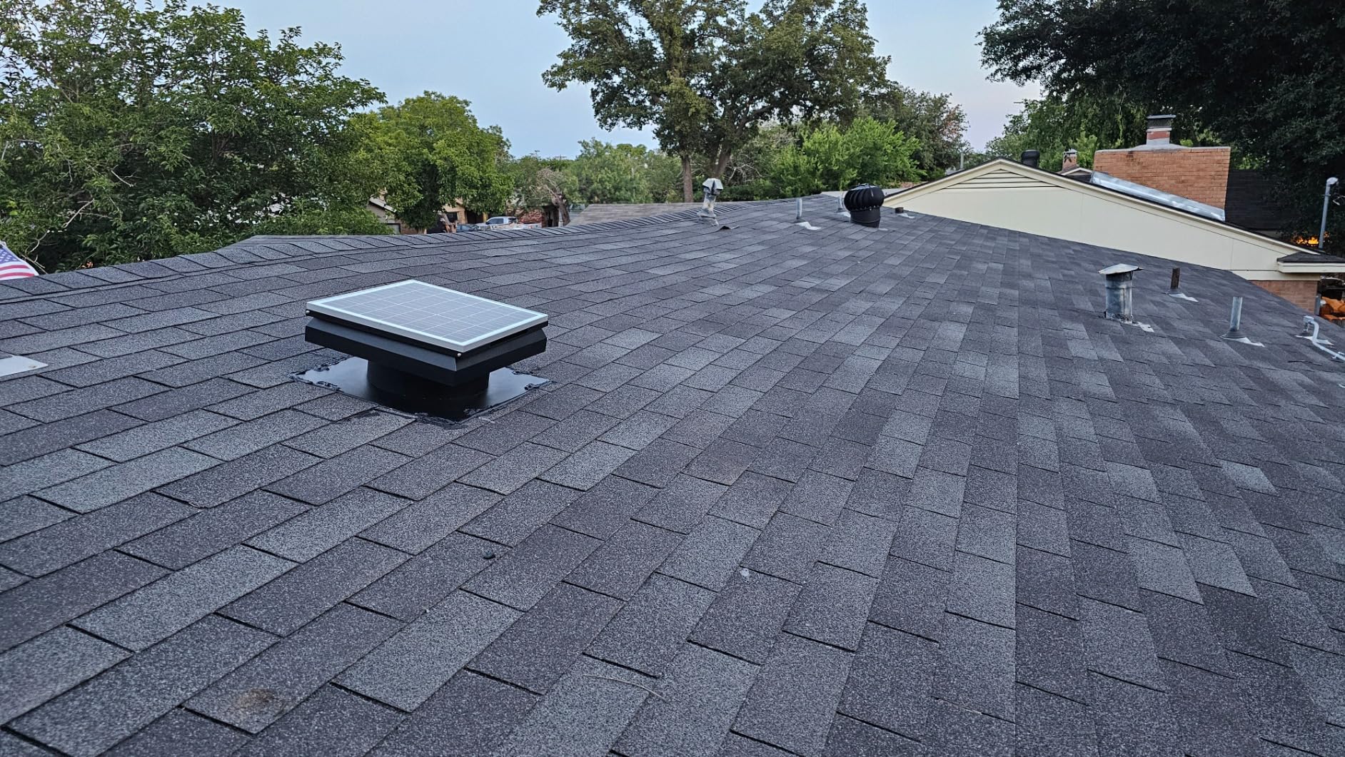 DC HOUSE 32 Watt Solar Attic Fan Solar Powered Roof Exhaust Fan Up to 3000 Sq Ft, 2500 CFM Metal Shell Solar Vent Hail and Weather Resistance customer photo 2