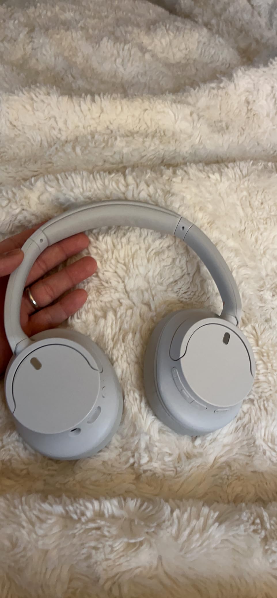 WH-CH720NL Noise Canceling Wireless Bluetooth Headphones - Built-in Microphone - up to 35 Hours Battery Life and Quick Charge - Navy Blue customer photo 1