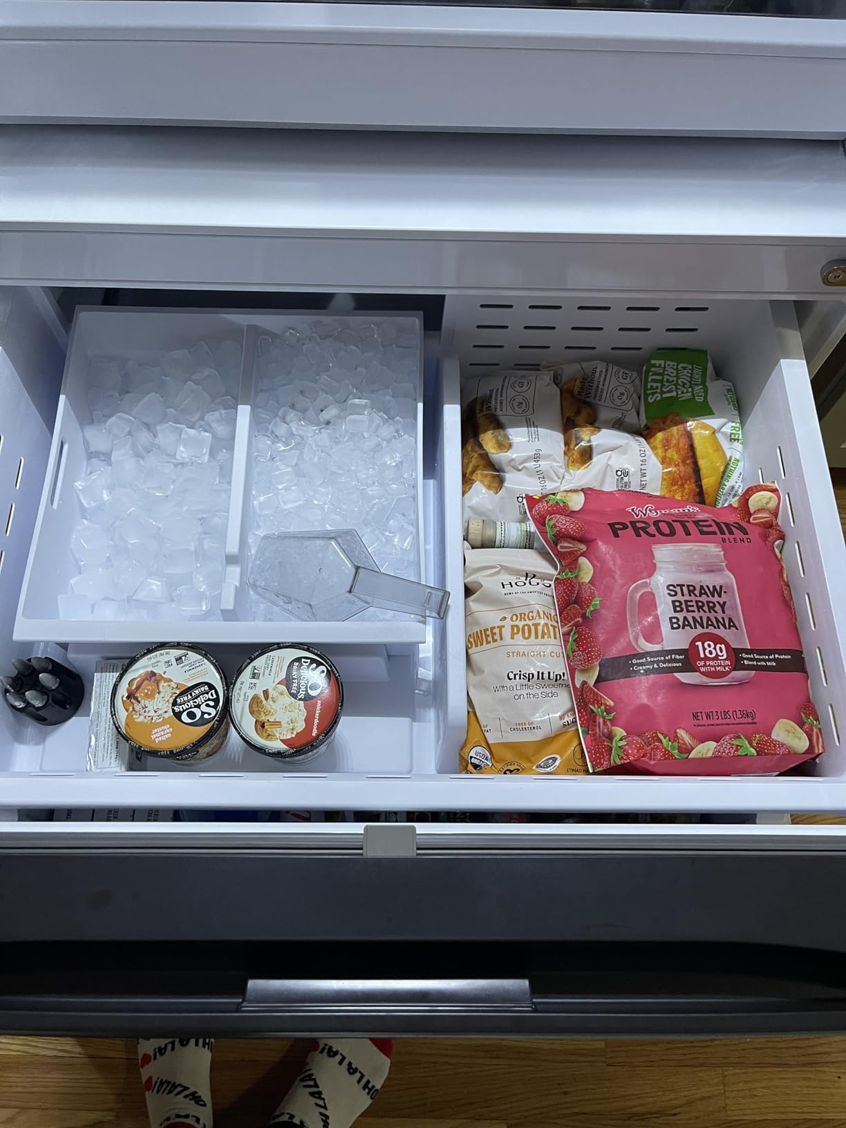Samsung 31 cu. ft. Mega Capacity 3-Door French Door Refrigerator with Four Types of Ice, Stainless Steel, RF32CG5400SRAA customer photo 1