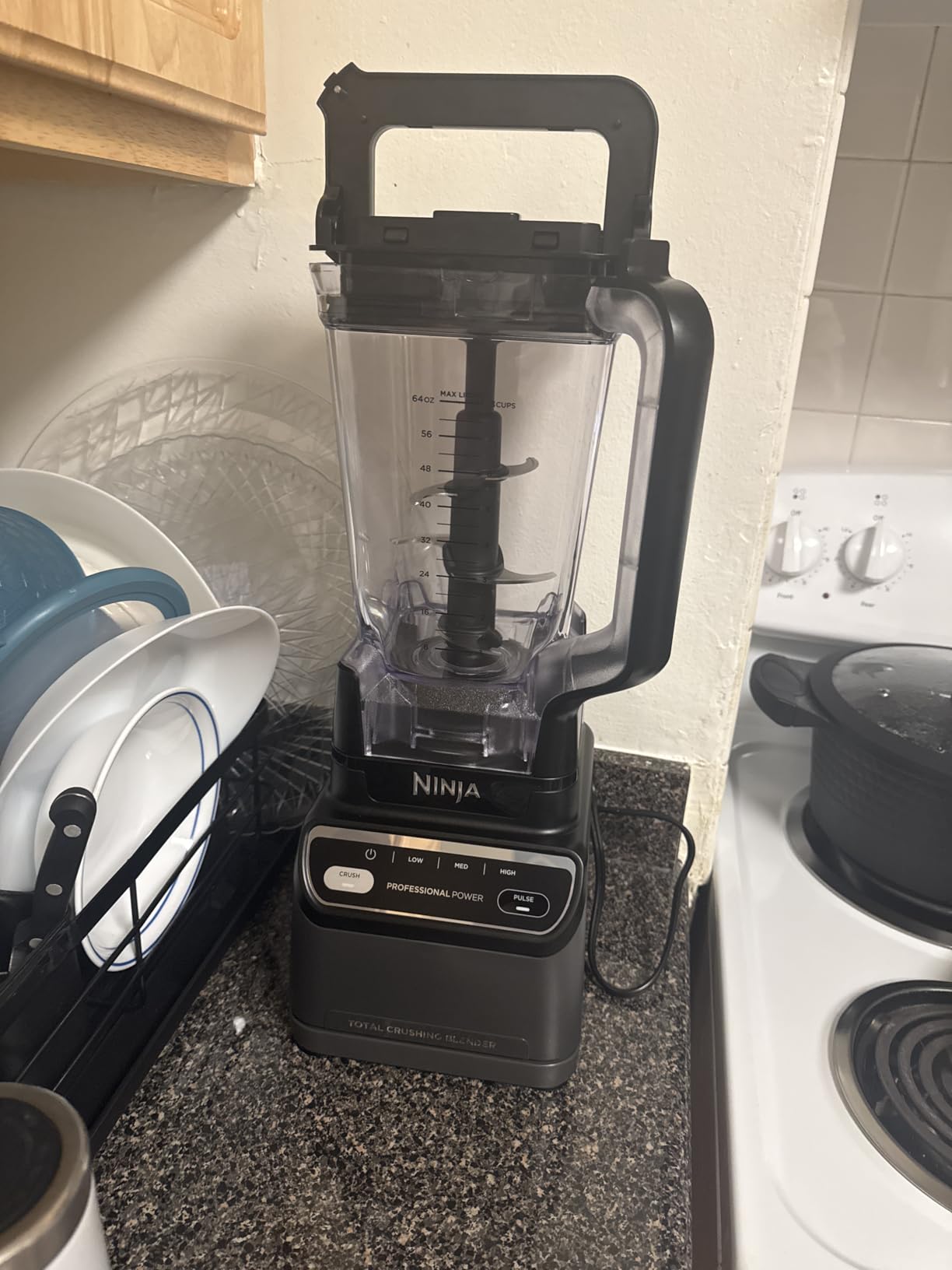 Ninja Professional Blender 2.0 | Smoothie Maker, Drink Mixer, Grinder, Ice Crusher | Total Crushing Technology, Auto-iQ Program, 1200W Power, XL 72-oz. Pitcher | Dark Grey | BR201AMZ customer photo 1