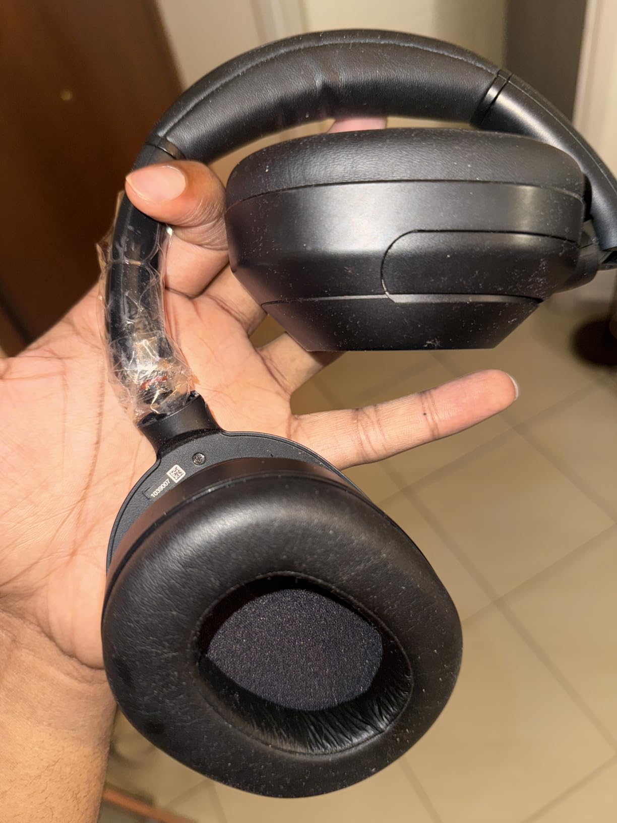 ULT WEAR Over-Ear Noise Canceling Bluetooth Headphones with Alexa Built-in, Comfortable Design, 30-Hour Battery, Massive Bass, & Signature Noise Canceling Found in 1000X Series, Black customer photo 2