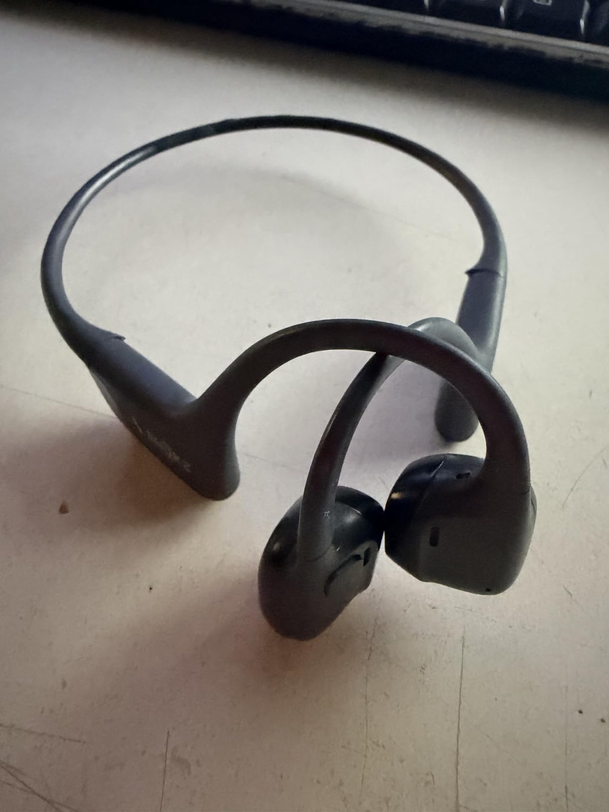 SHOKZ OpenRun Pro 2 Bone Conduction Bluetooth Sport Headphones, Black customer photo 2