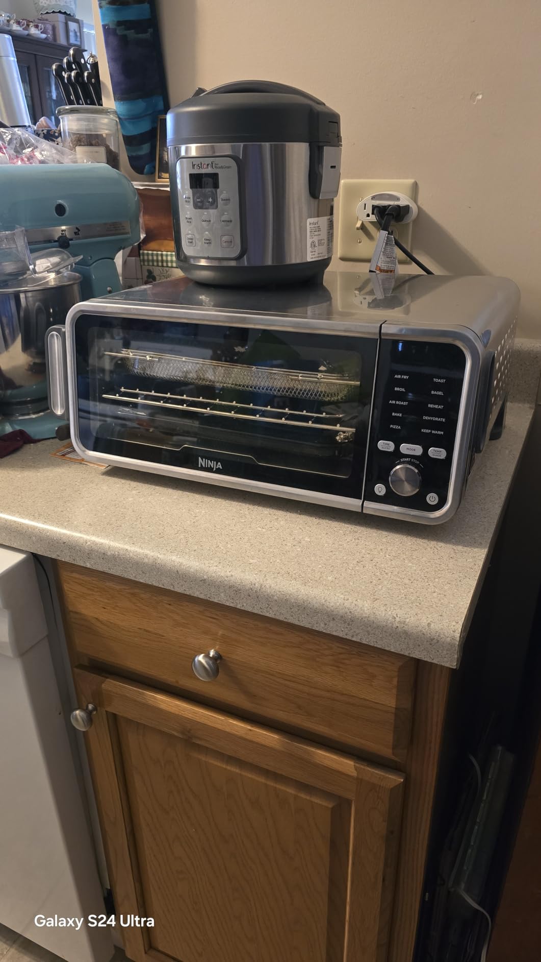 Ninja Air Fryer Toaster Oven Combo | Double Stack XL | 12-in-1 | Fits 4.5 lb Chicken & 6lbs of Wings | Smart Finish Cook 2 Different Meals at Same Time | Countertop Oven | Stainless Steel | DCT601 customer photo 1