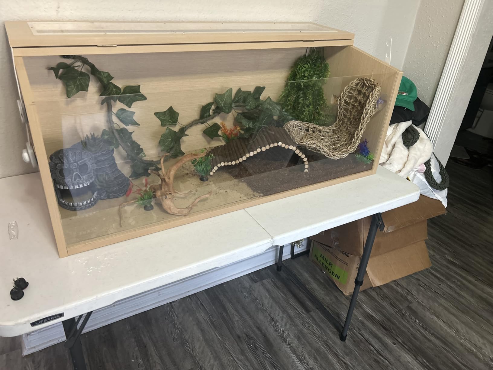 43 Gallon Reptile Terrarium Tank, Large Snake Enclosure, Lizard, Leopard Gecko Tank with Openable Roof Door, Lockable Bearded Dragon Tank, (Wooden, 40