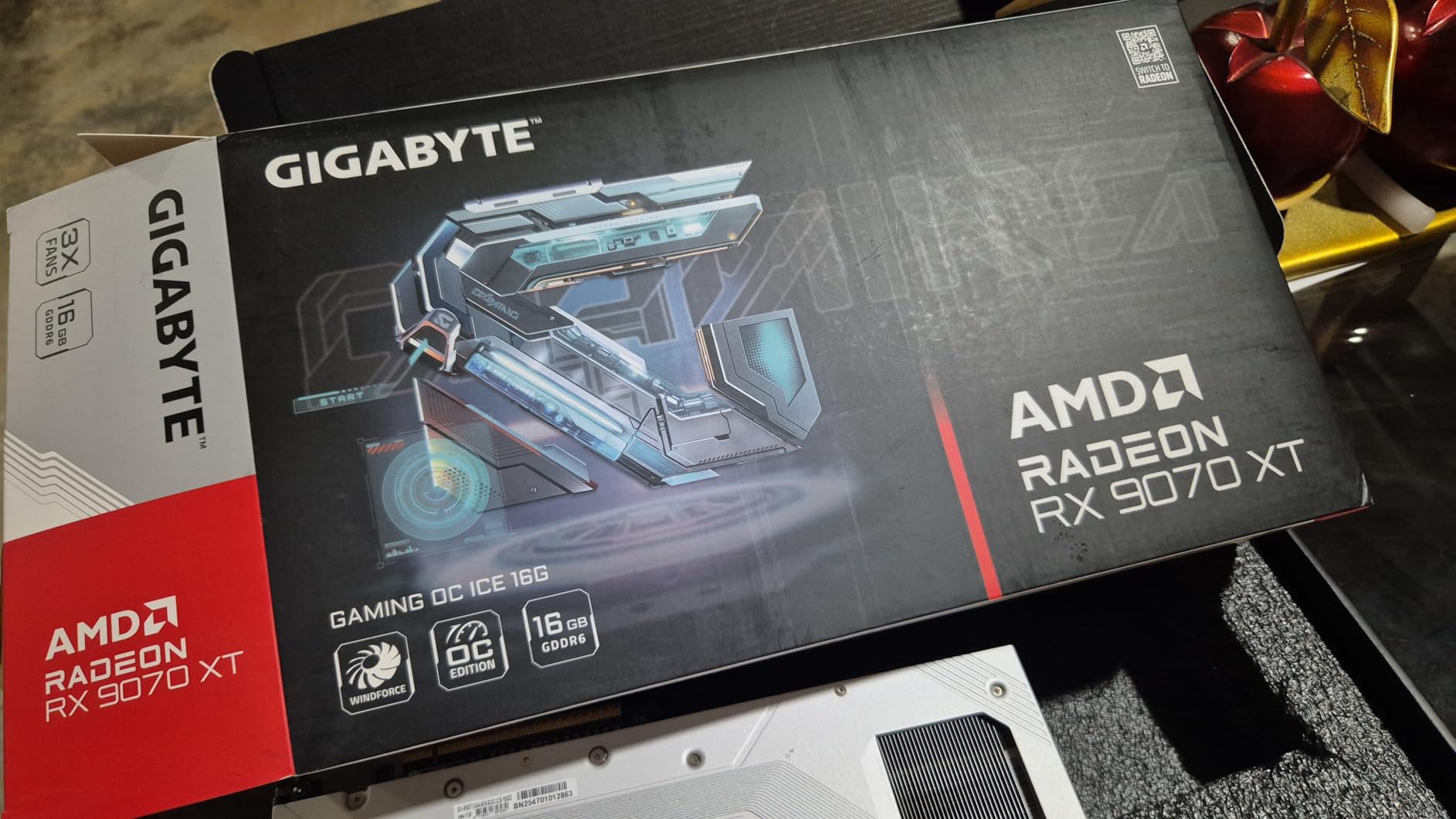 GIGABYTE Radeon RX 9070 XT Gaming OC 16G Graphics Card, PCIe 5.0, 16GB GDDR6, GV-R9070XTGAMING OC-16GD Video Card customer photo 2