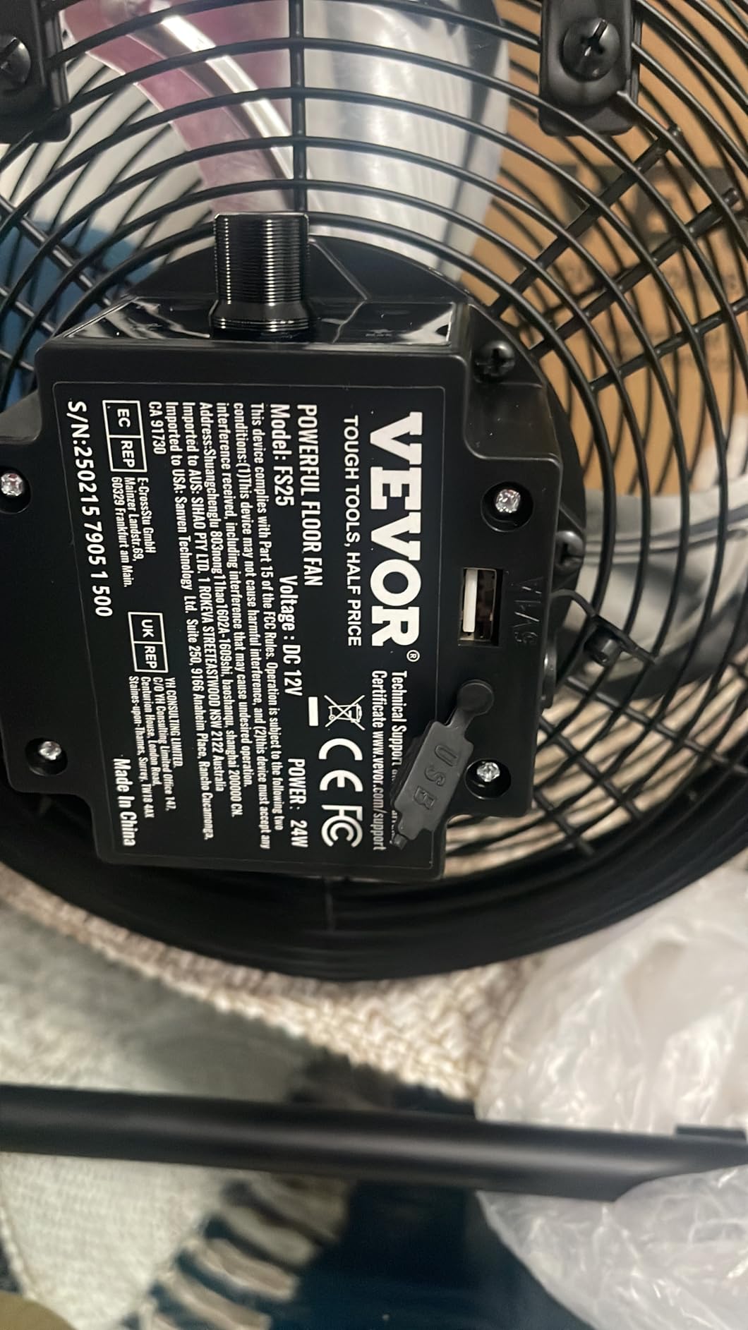 VEVOR High-velocity Drum Air Circulator Fan, 3 Speeds 14 Inch Industrial Fan, 2520 CFM 360° Adjustable Floor Fan, for Home, Gym, Office, Garage, Commercial Shop & Bedroom customer photo 2