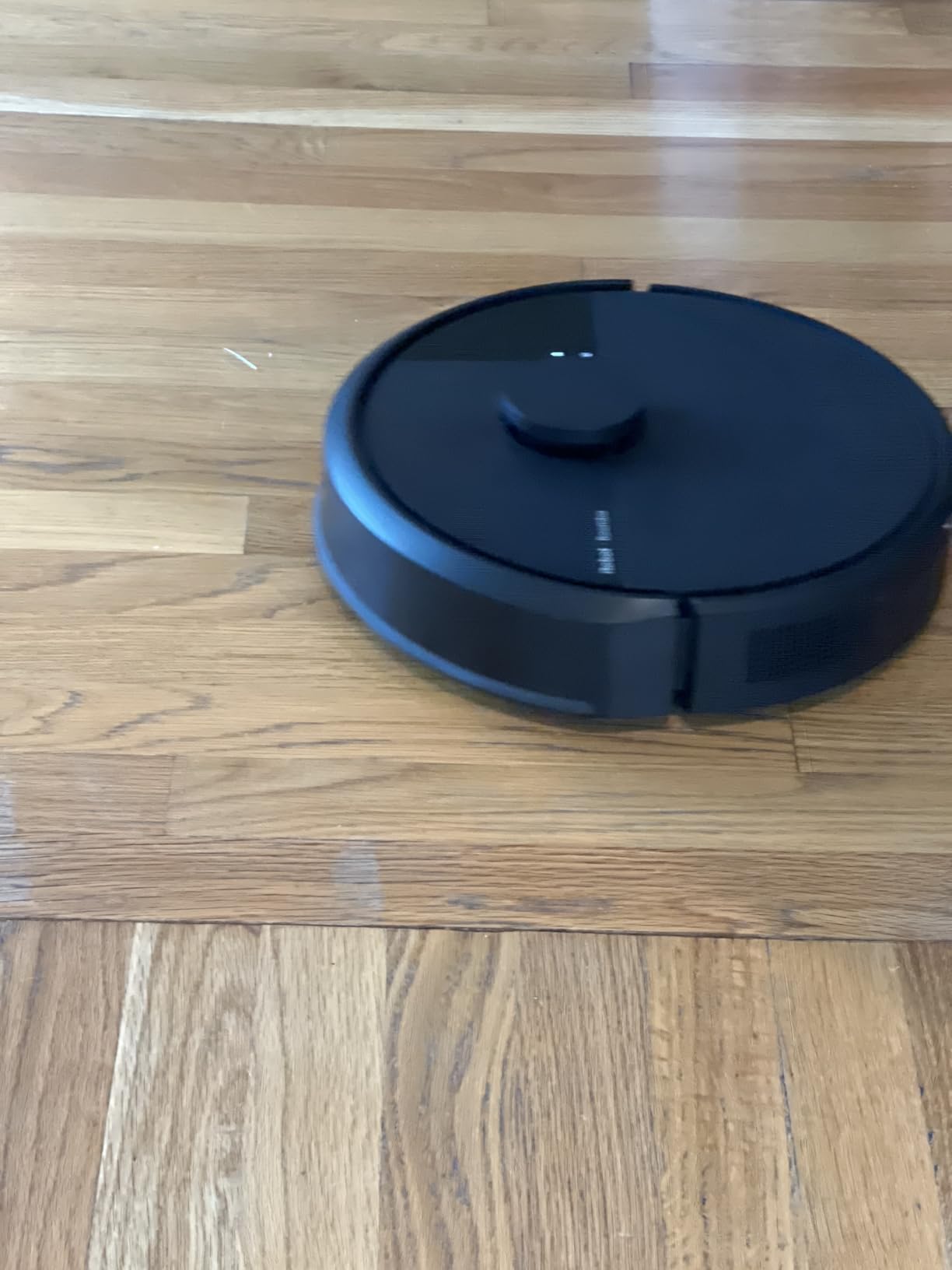 iRobot Roomba 105 Vac Robot Vacuum - Easy to use, Intense Power-Lifting Suction, LiDAR Navigation, Multi-Surface Cleaning, Cleans in Neat Rows, Self-Charging customer photo 1