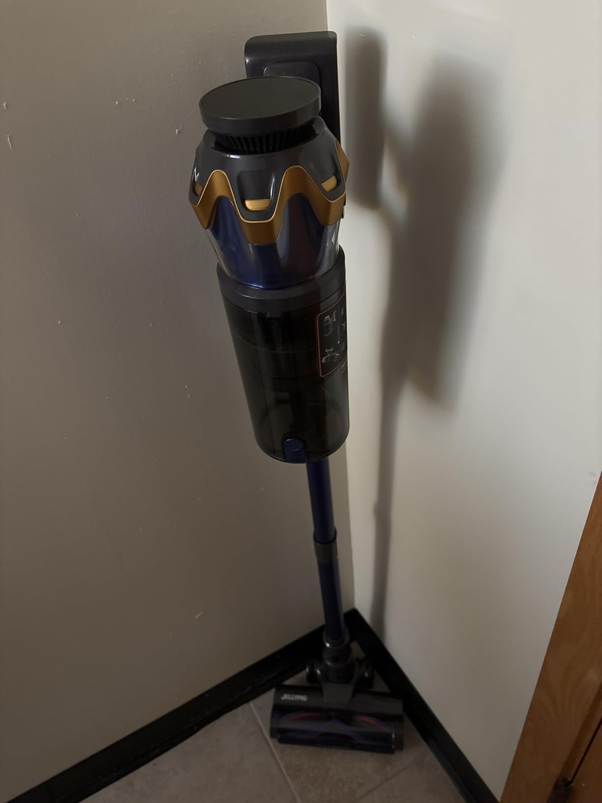 Cordless Vacuum Cleaner, Upgraded 650W 55KPA 70Mins Cordless Stick Vacuum Cleaner with Self-Standing and Touch Screen, Anti-tangle Wireless Vacumm, Vacuum Cleaners for Home/Pet Hair/Carpets/Floors customer photo 2