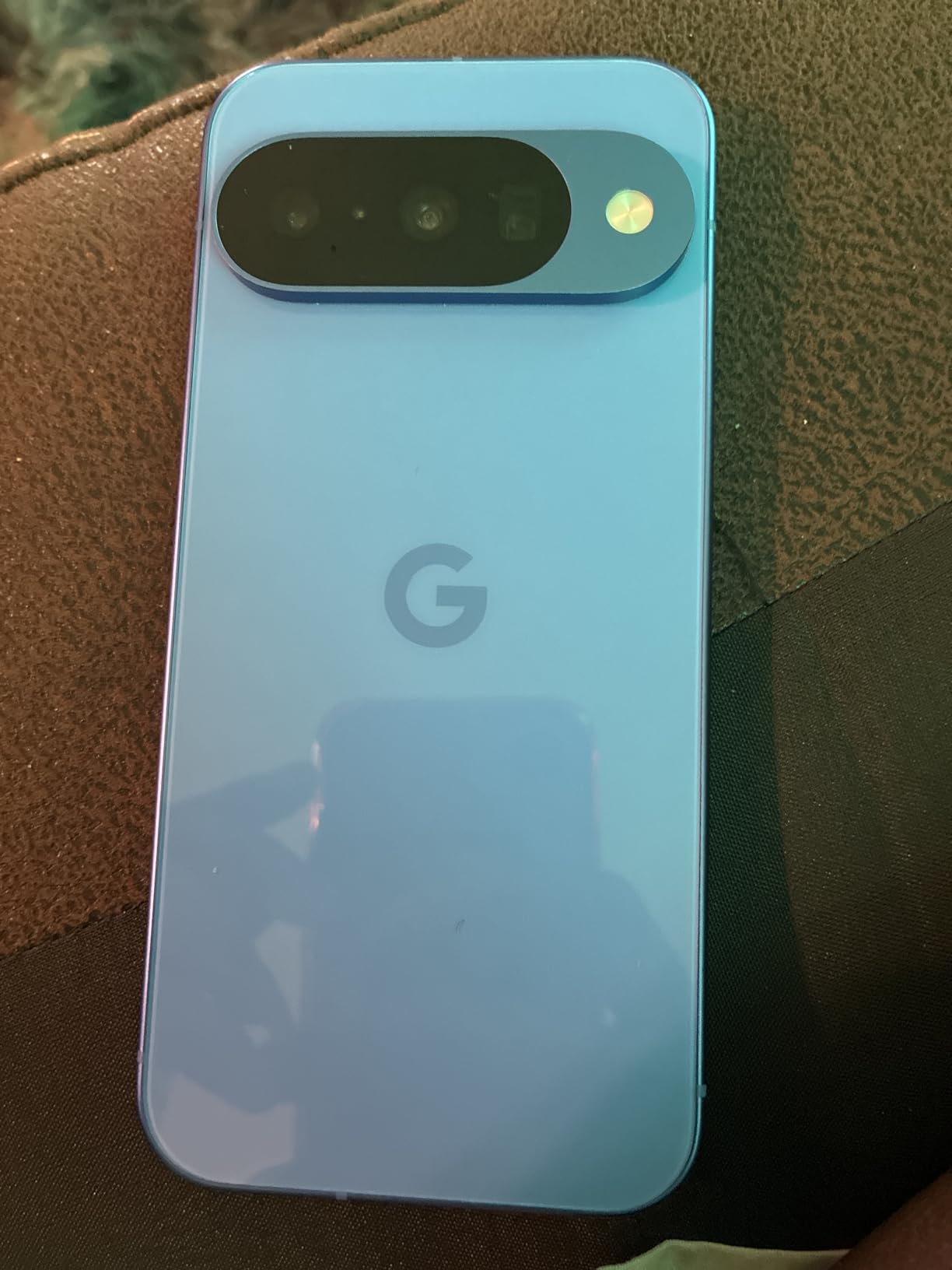 Google Pixel 10 - Unlocked Android Smartphone with Gemini, Your Google AI Assistant - Advanced Triple Rear Camera, Fast-Charging 24+ Hour Battery, and 6.3