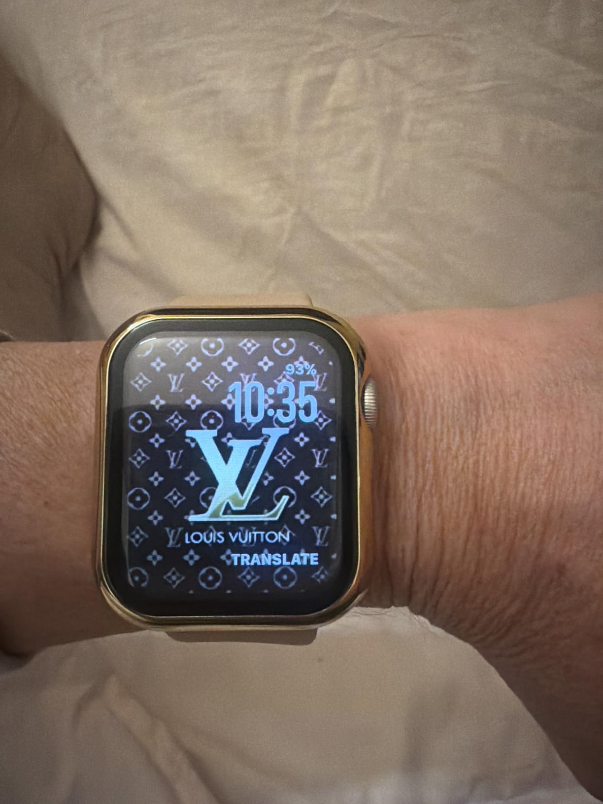 Apple Watch SE 3 [GPS 40mm] Smartwatch with Starlight Aluminum Case with Starlight Sport Band - S/M. Fitness and Sleep Trackers, Heart Rate Monitor, Always-On Display, Water Resistant customer photo 2