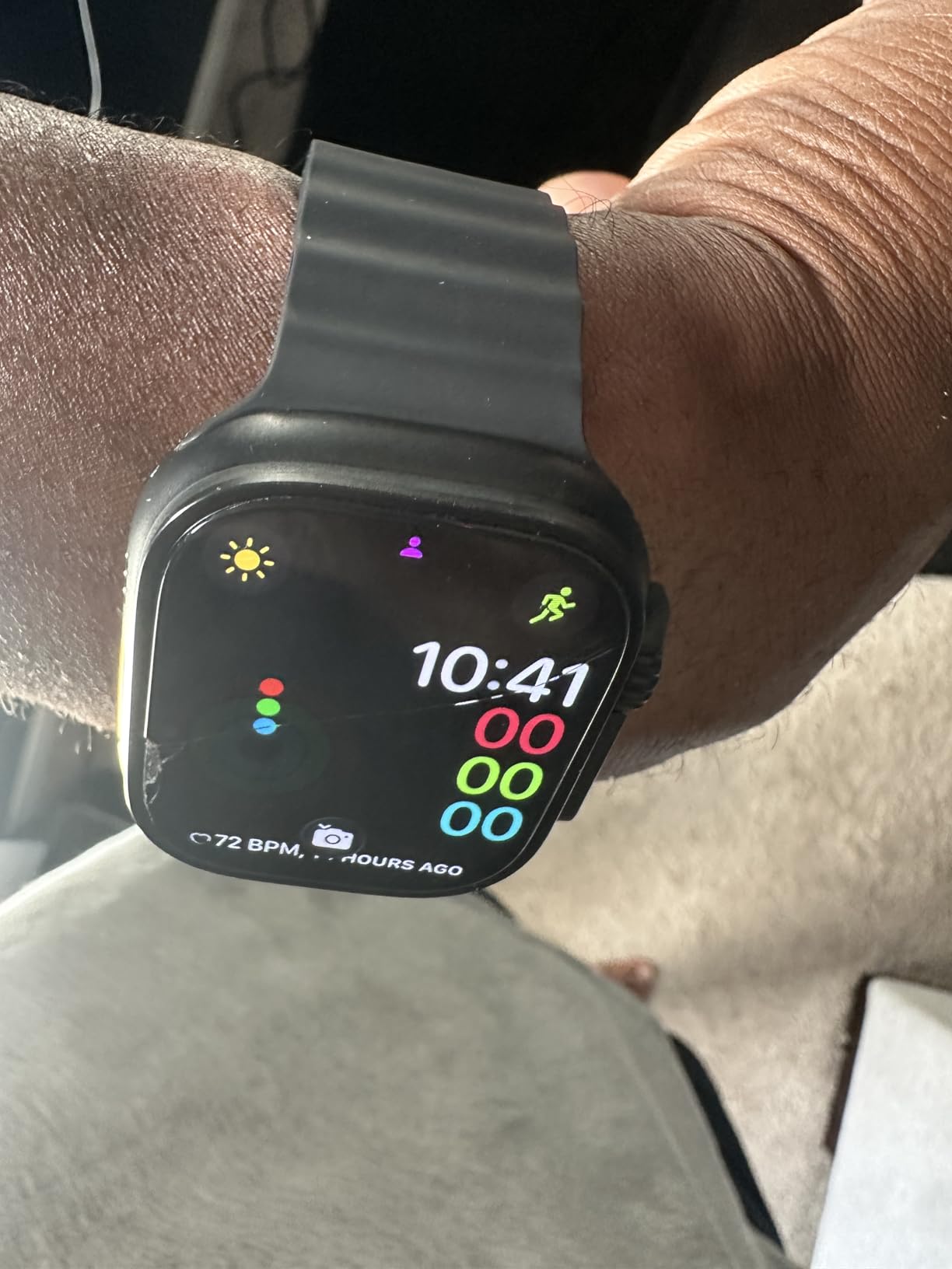 Apple Watch Ultra 3 [GPS + Cellular 49mm] Running & Multisport Smartwatch w/Rugged Titanium Case w/Black Titanium Milanese Loop - M. Satellite Communications, Advanced Health & Fitness Tracking customer photo 1