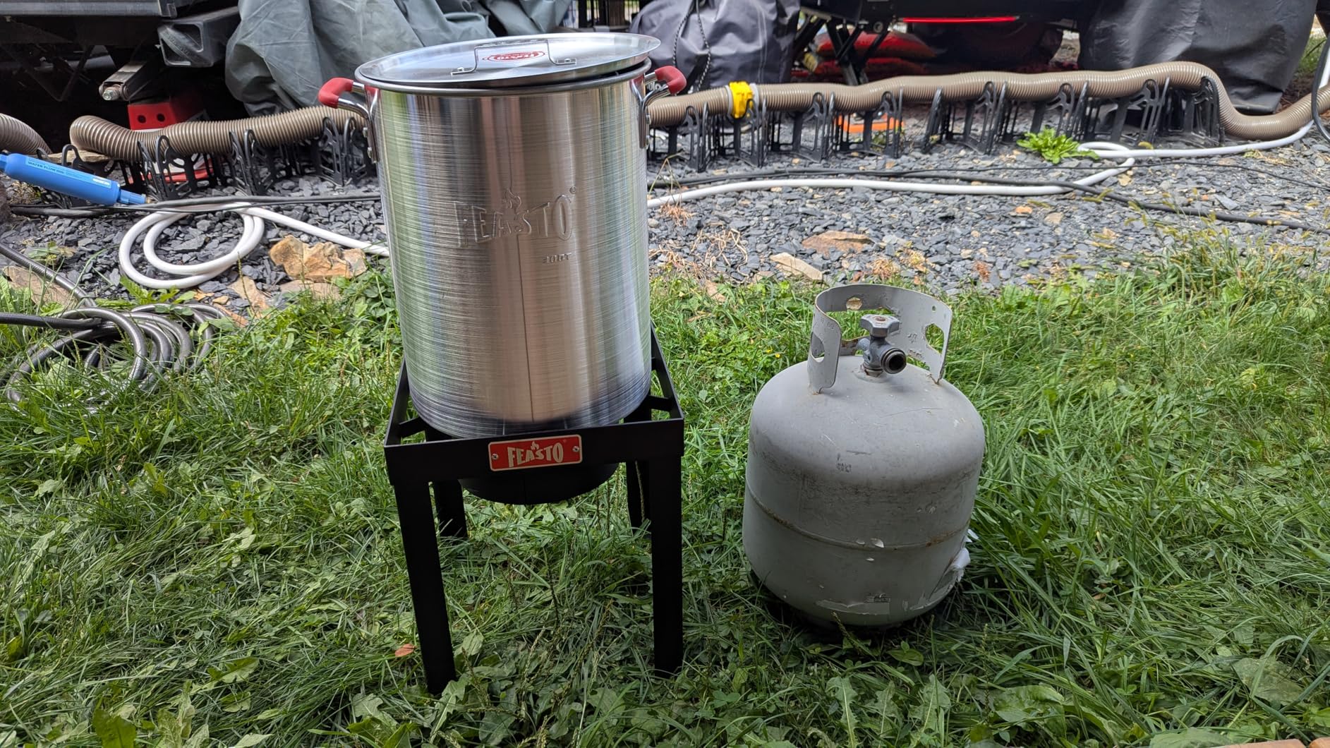 Feasto 30 QT Turkey Fryer & Crawfish Boiler 2-in-1 Kit, Outdoor Aluminum Pot with Basket & Burner, Perfect for Crawfish, Crab, Shrimp and Lobster Boiling customer photo 1