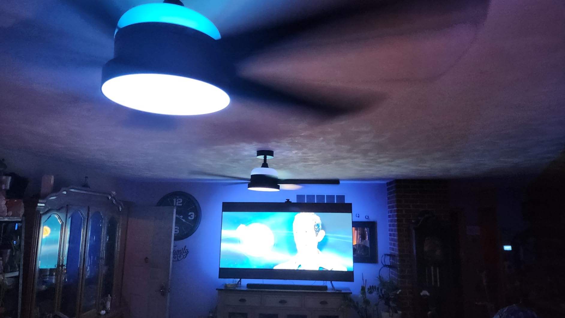 Govee Ceiling Fan with Lights, RGBIC Smart 52'' Low Profile Ceiling Fan with Lights and Remote, Reversible DC Motor, Dimmable, 2800lm, Ceiling Fan for Bedroom, Living Room, Black customer photo 2