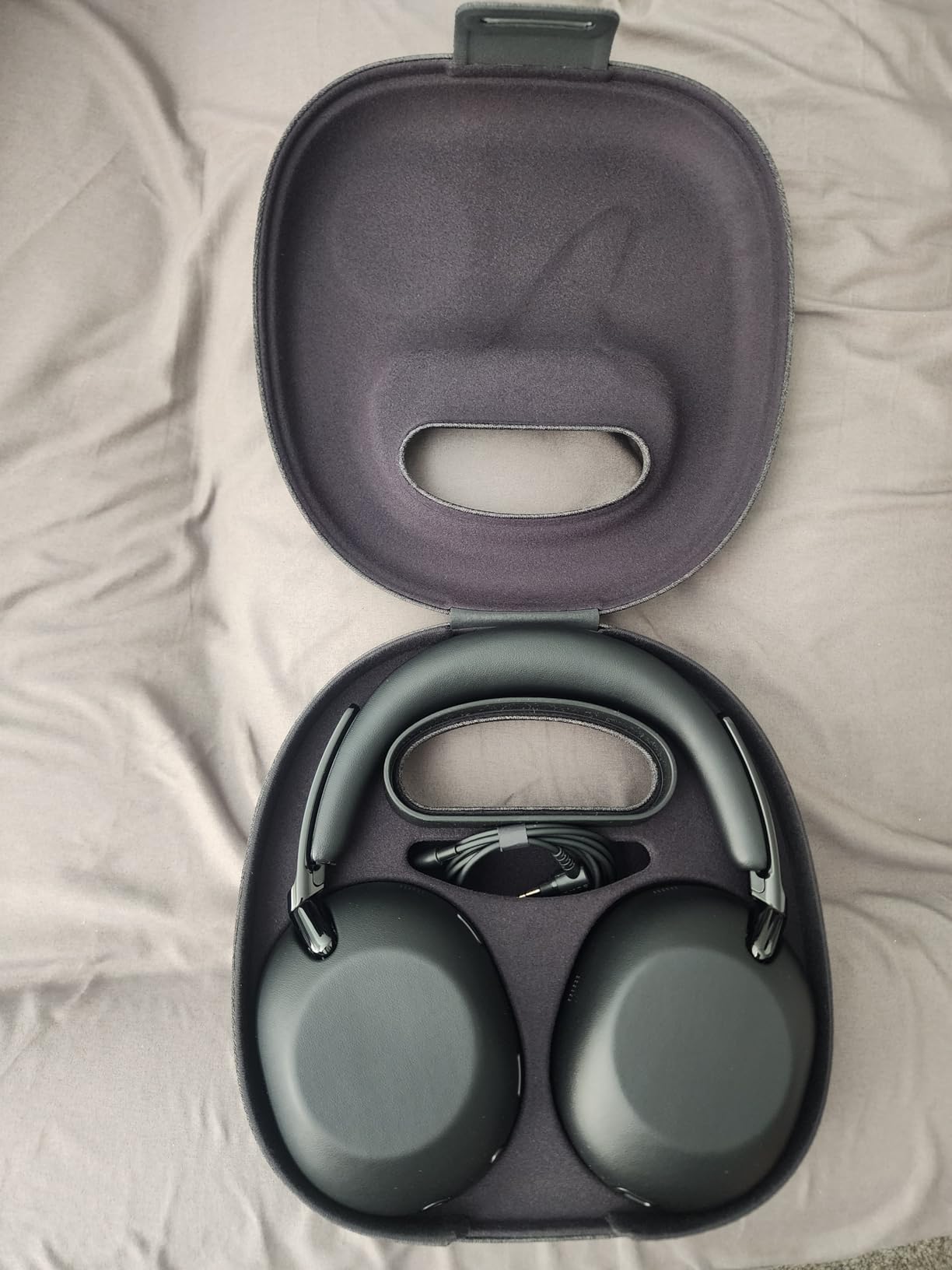 1000X THE COLLEXION Wireless Noise Cancelling Headphones, Luxury Comfort with Curated Materials, HD NC Processor QN3, 12 Microphones, Spatial Audio, Mastered by Engineers, 24-Hour Battery, Black customer photo 2