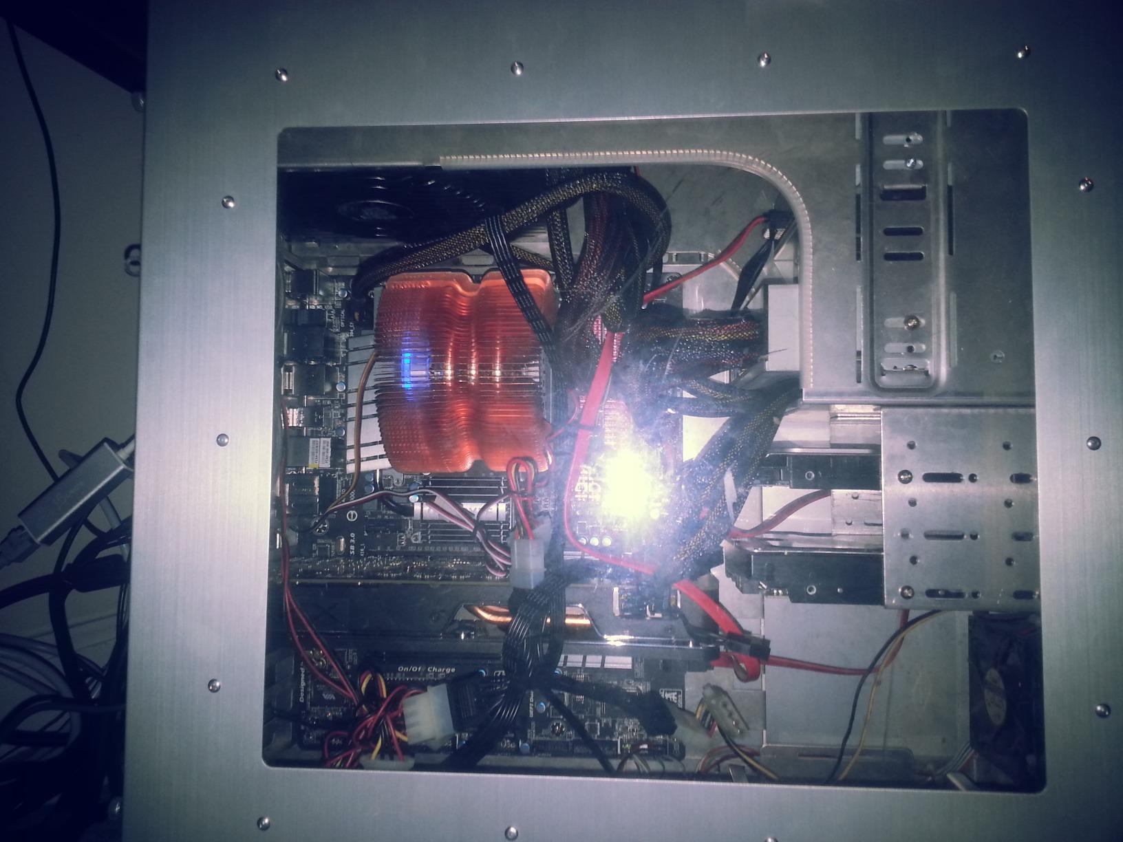 AMD Phenom II X6 1100T Black Edition Socket AM3 3.3GHz 125W Six-Core Processor HDE00ZFBGRBOX customer photo 1