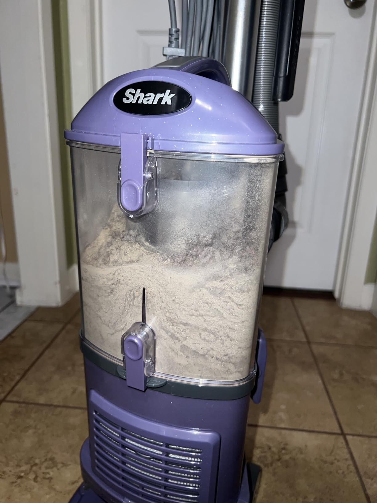 Upright Vacuum Cleaner | Navigator Lift-Away | Pet Hair, Carpet & Hard Floor Cleaning | Upholstery & Crevice Tools | HEPA Filter | Swivel Steering | Large Dust Cup Capacity | Lavender | NV352 customer photo 2