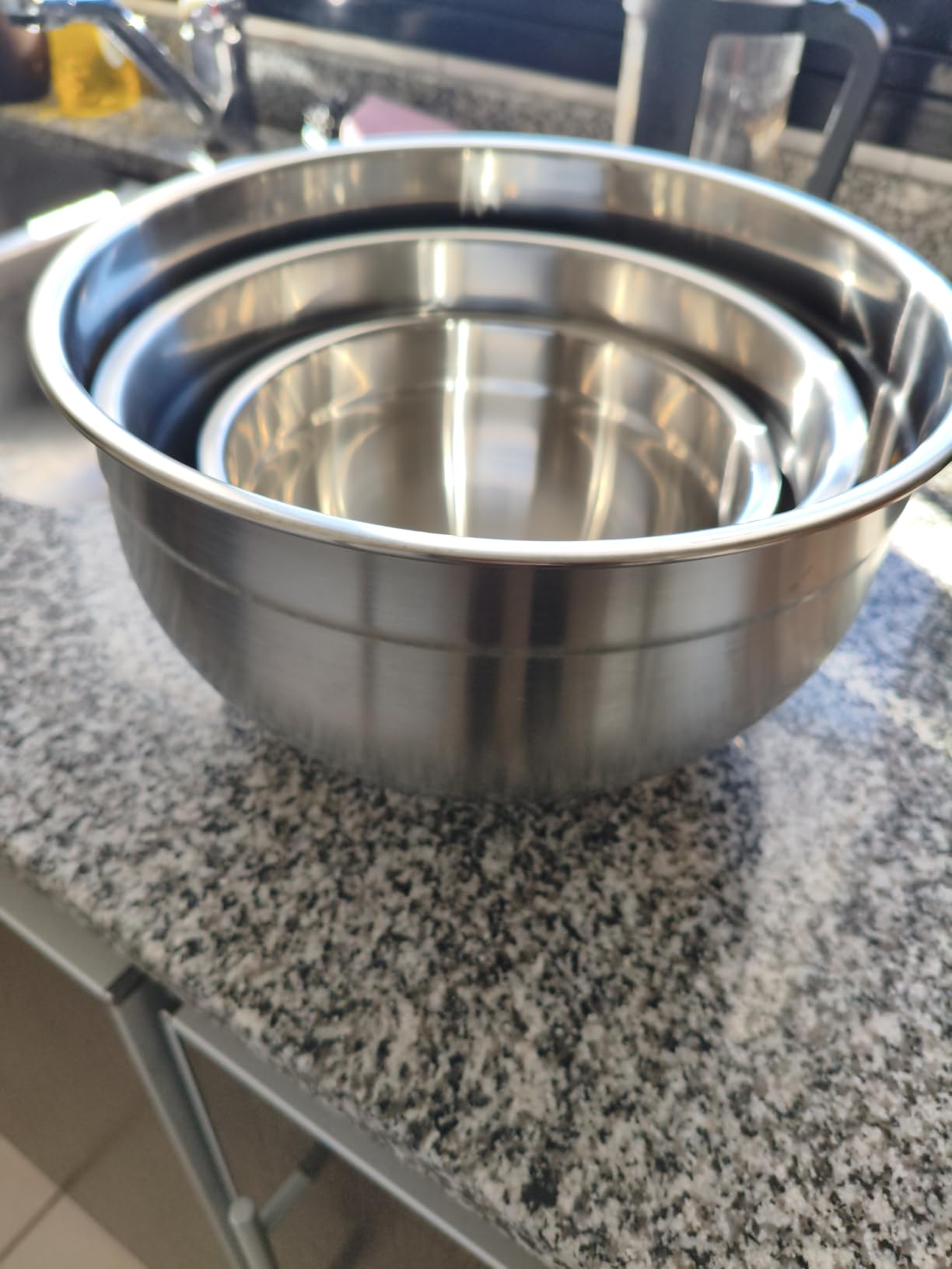 Cuisinart Mixing Bowl Set, Nesting Bowls, Stainless Steel, 3-Piece | 1.5, 3 & 5 qt. stainless steel mixing bowls for baking, cooking & prep, dishwasher safe, durable & compact, CTG-00-SMB customer photo 2