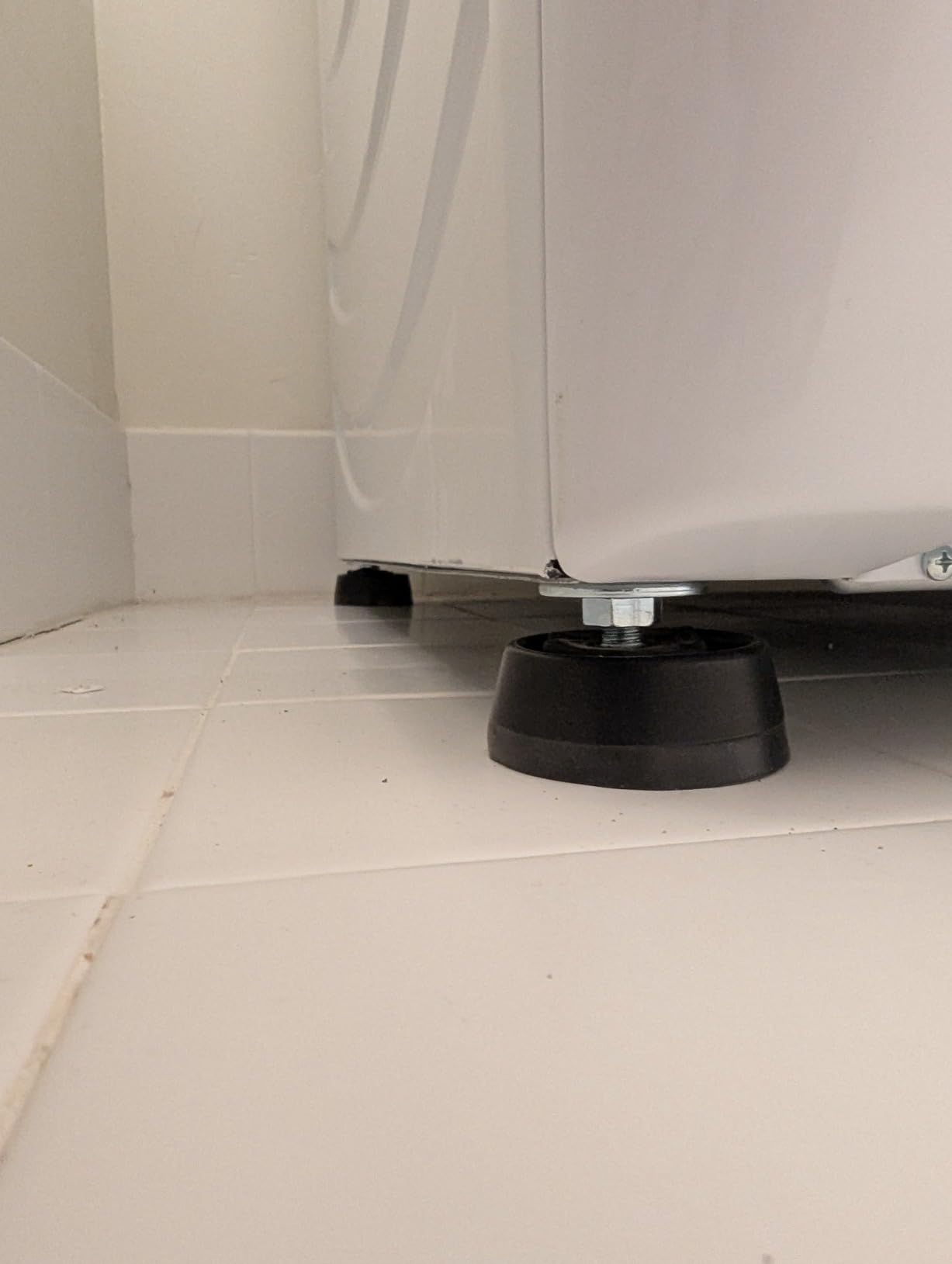 Anti-Walk Silent Feet - Anti-Vibration Pads for Washing Machines and Dryers customer photo 1