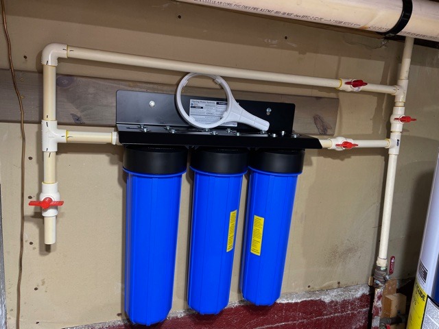 iSpring Commercial-Grade Whole House Water Filter System, Eliminates 99% Chlorine, Sediment, Taste, Odor, 3-Stage 20x4.5-inch Industrial Standard Filters, Model: WGB32B, 1-inch Inlet/Outlet customer photo 1