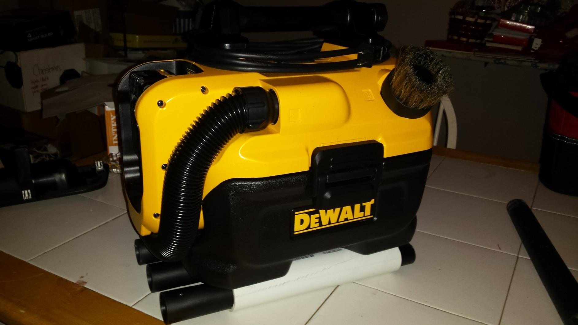 DEWALT 20V MAX Cordless and Corded Shop Vacuum Wet and Dry, 2 Gallon (DCV581H) customer photo 1