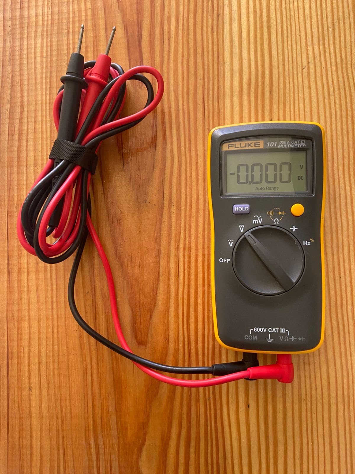 FLUKE-101 Digital Multimeter customer photo 1