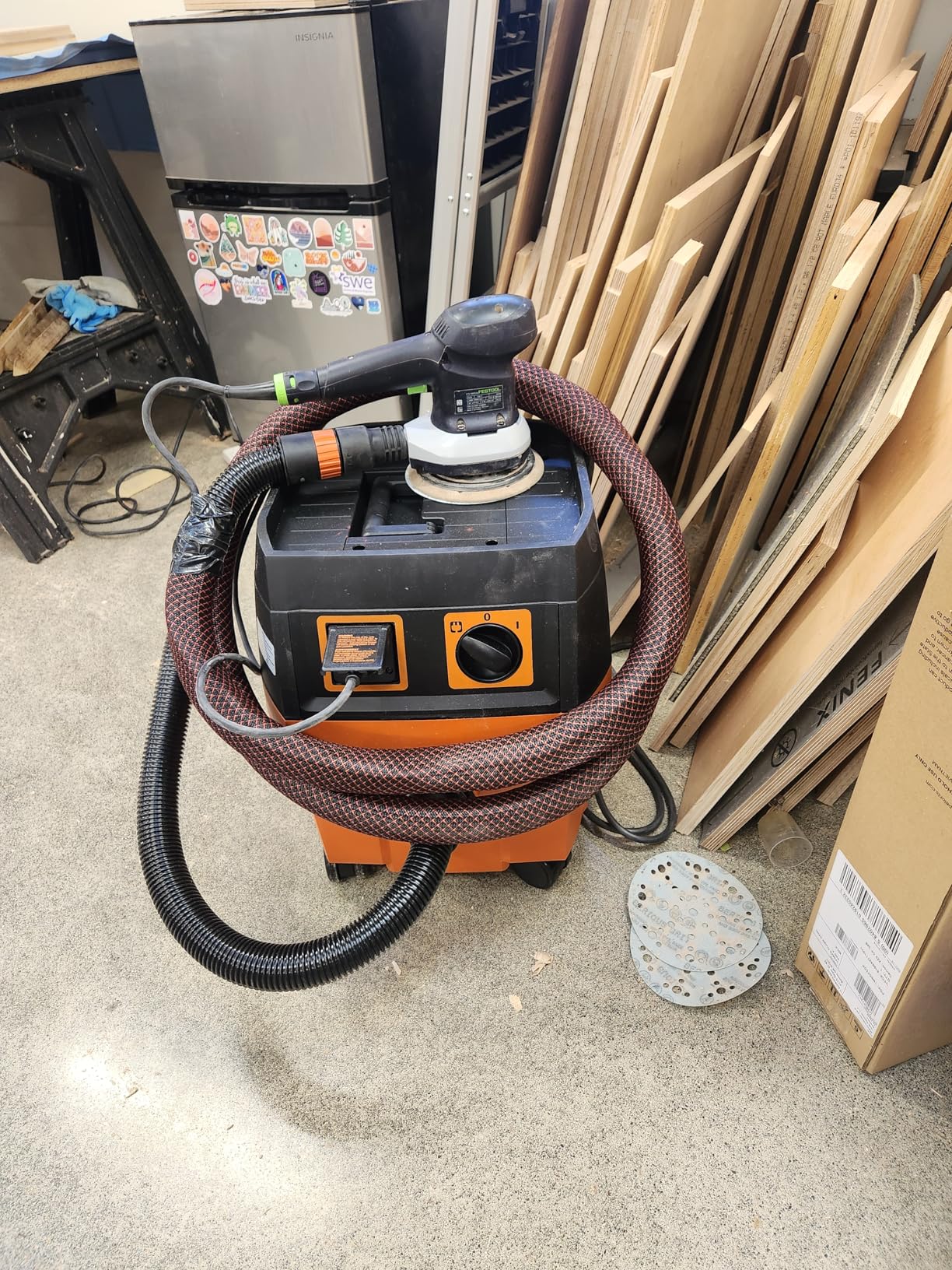 Fein Turbo I Wet/Dry Dust Extractor, Ultra-Quiet Vacuum - 5.8-Gallon Capacity, 151 CFM Suction, Anti-Static System, 13 ft Hose, 19 ft Cord, Includes Hose and Filter - 92035236090 customer photo 1