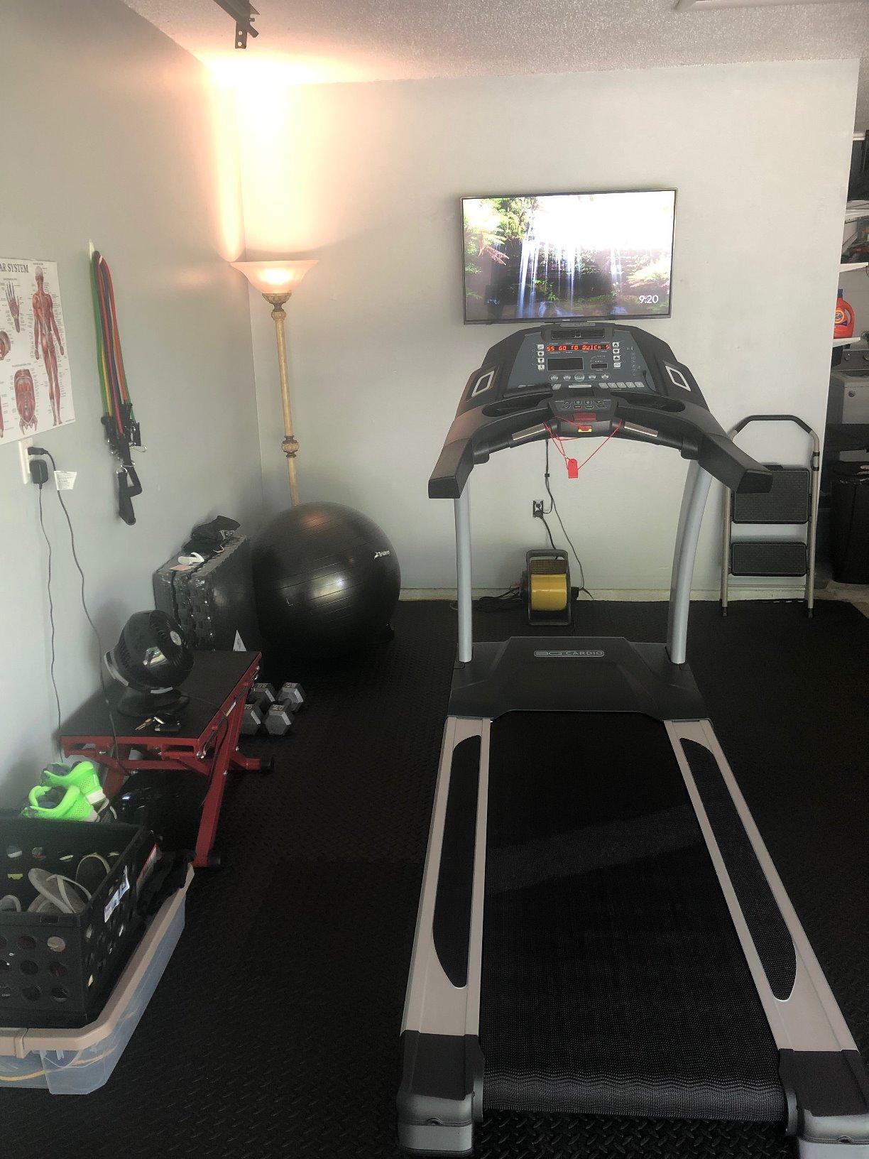 3G Cardio Elite Runner X Treadmill - Commercial Grade - FreeSync FTMS Bluetooth - 4.0 HP - Ortho Flex Shock Suspension - 400 lb Capacity customer photo 2
