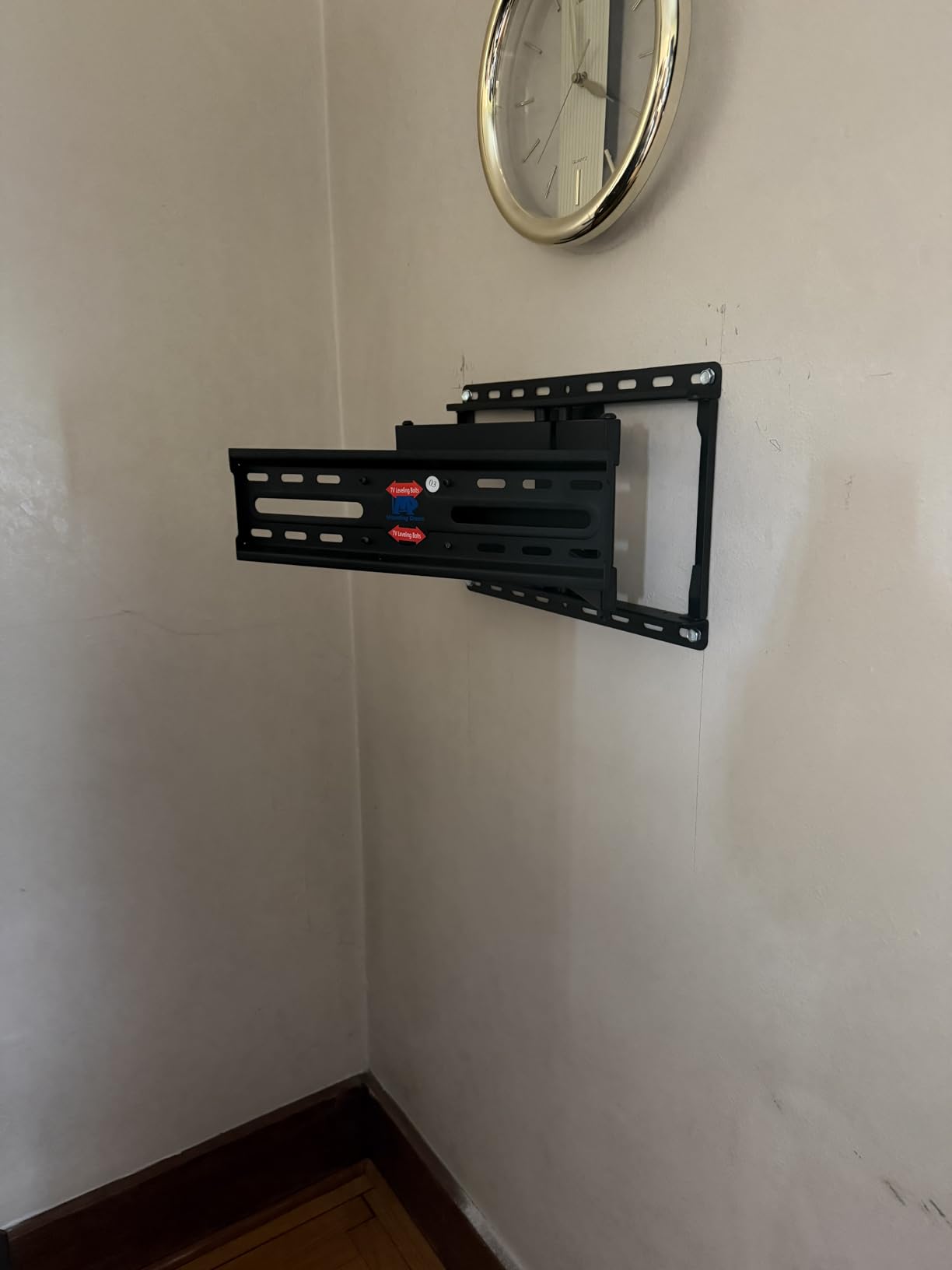 Mounting Dream TV Wall Mount for 32-70 Inch Television, Full Motion Bracket with Swivel and Tilt, Articulating Dual Arms, Max VESA 400x400mm, 99lbs, MD2380 customer photo 1