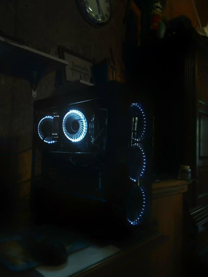 AMD FX-8300 Vishera 8-Core Socket AM3+ 95W Black Edition Desktop Processor FD8300WMHKBOX customer photo 2
