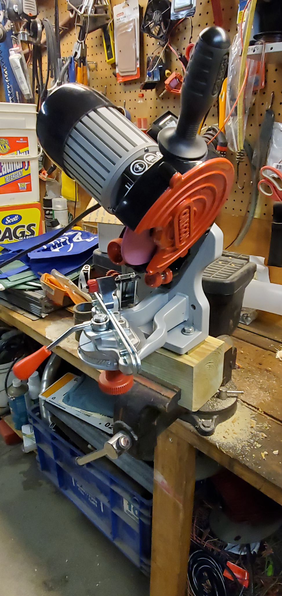 Oregon Professional Compact 120-Volt Bench Grinder, Universal Saw Chain Sharpener, for All Chainsaw Chains (410-120) customer photo 1