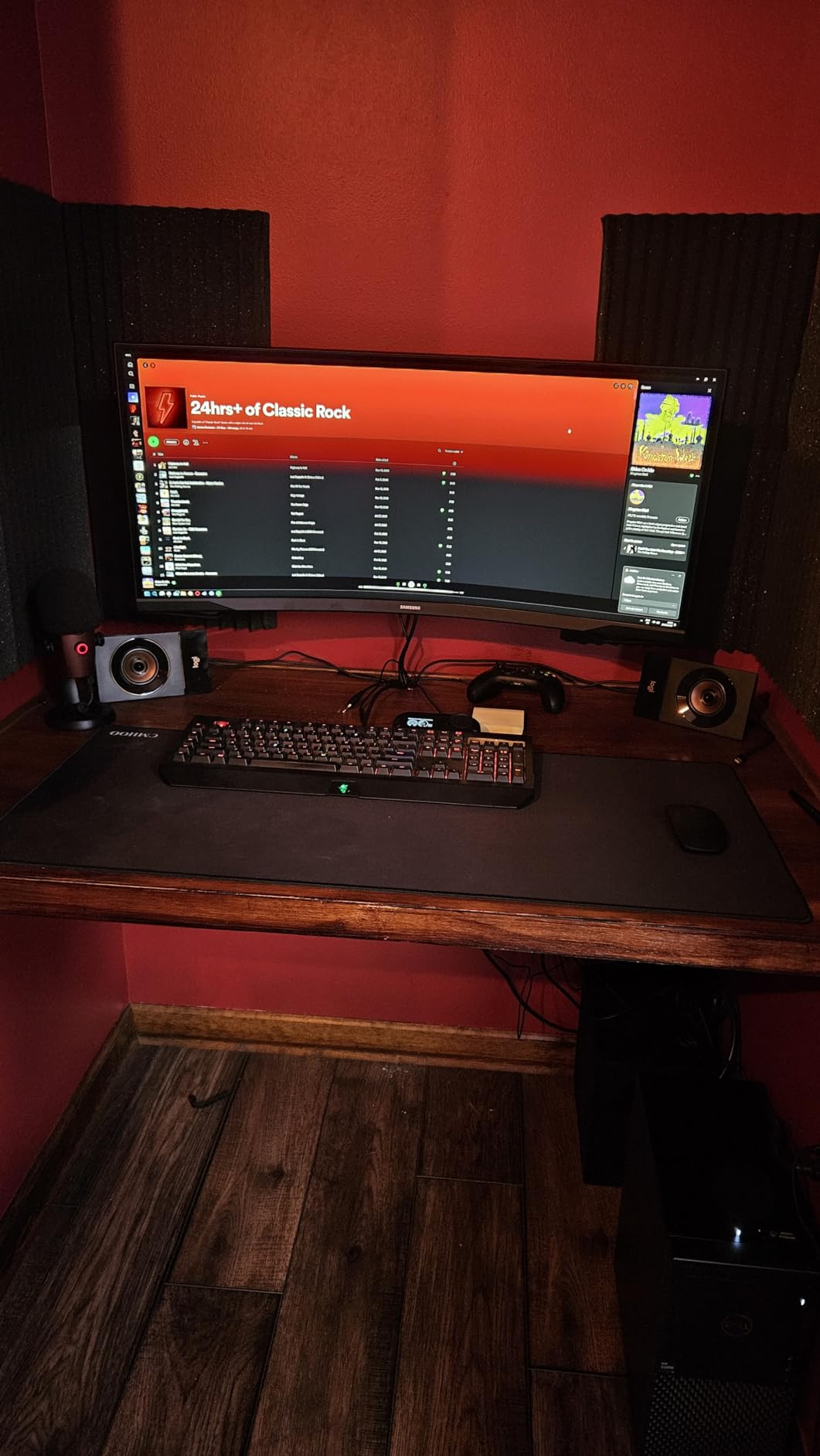 Logitech Z533 2.1 Multimedia Speaker System with Subwoofer customer photo 1