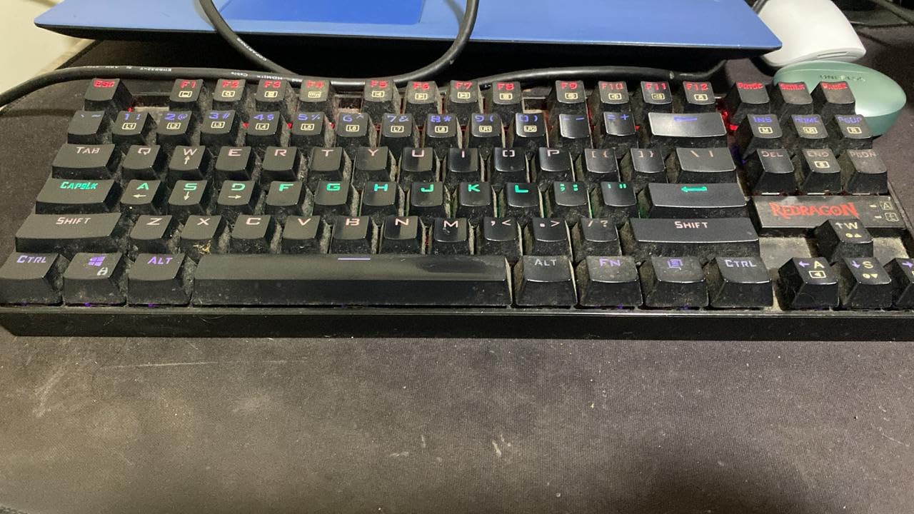 Redragon K552P Mechanical Gaming Keyboard TKL with 18 Backlight Modes, Hot-Swappable Red Switches, 87-Key Compact Ergonomic Design, N-Key Rollover & Software Programmable Macro - RGB, Black customer photo 1